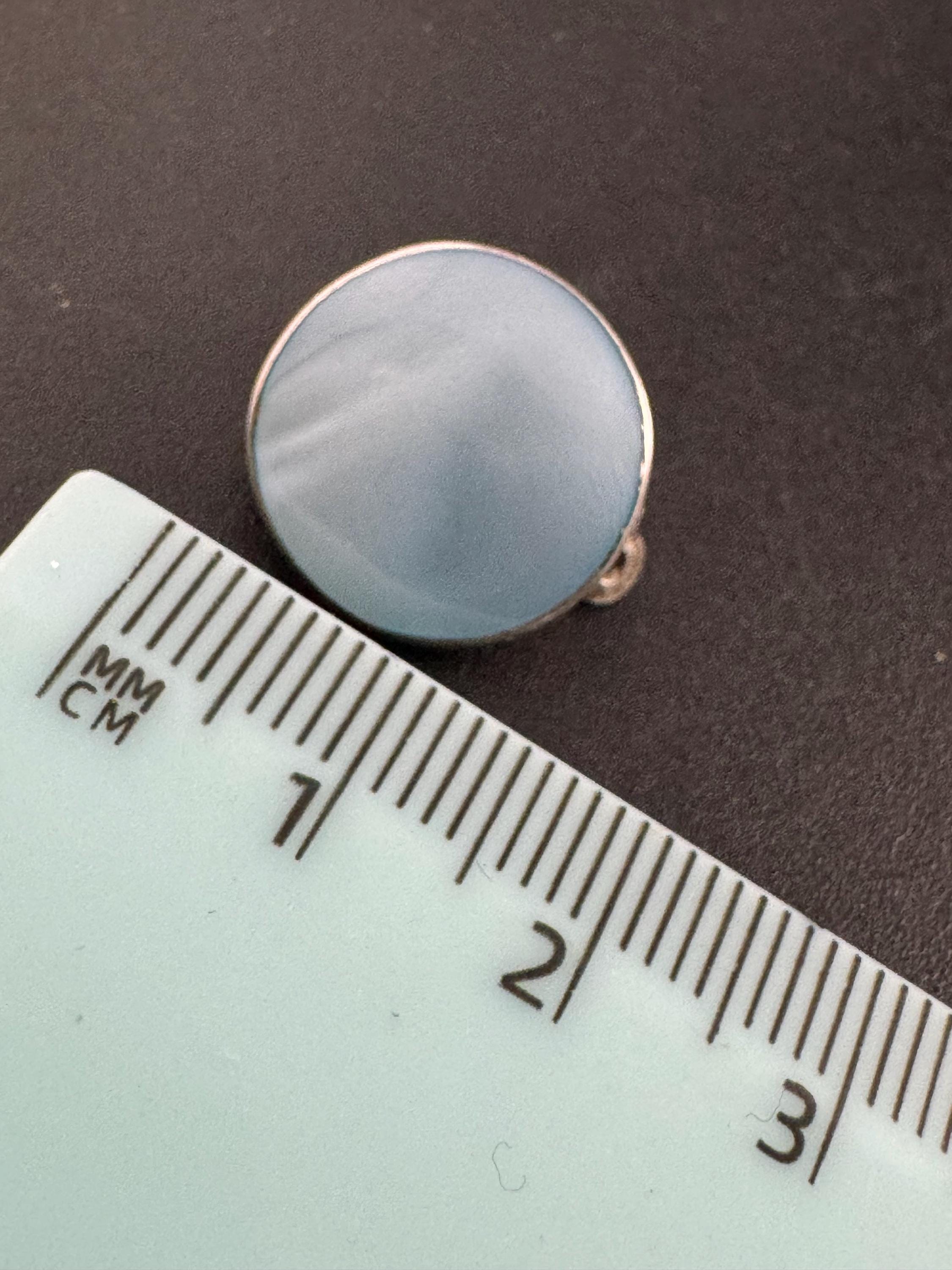 Small Vintage 925 blue natural shell sterling silver clip on earrings 1.4cm