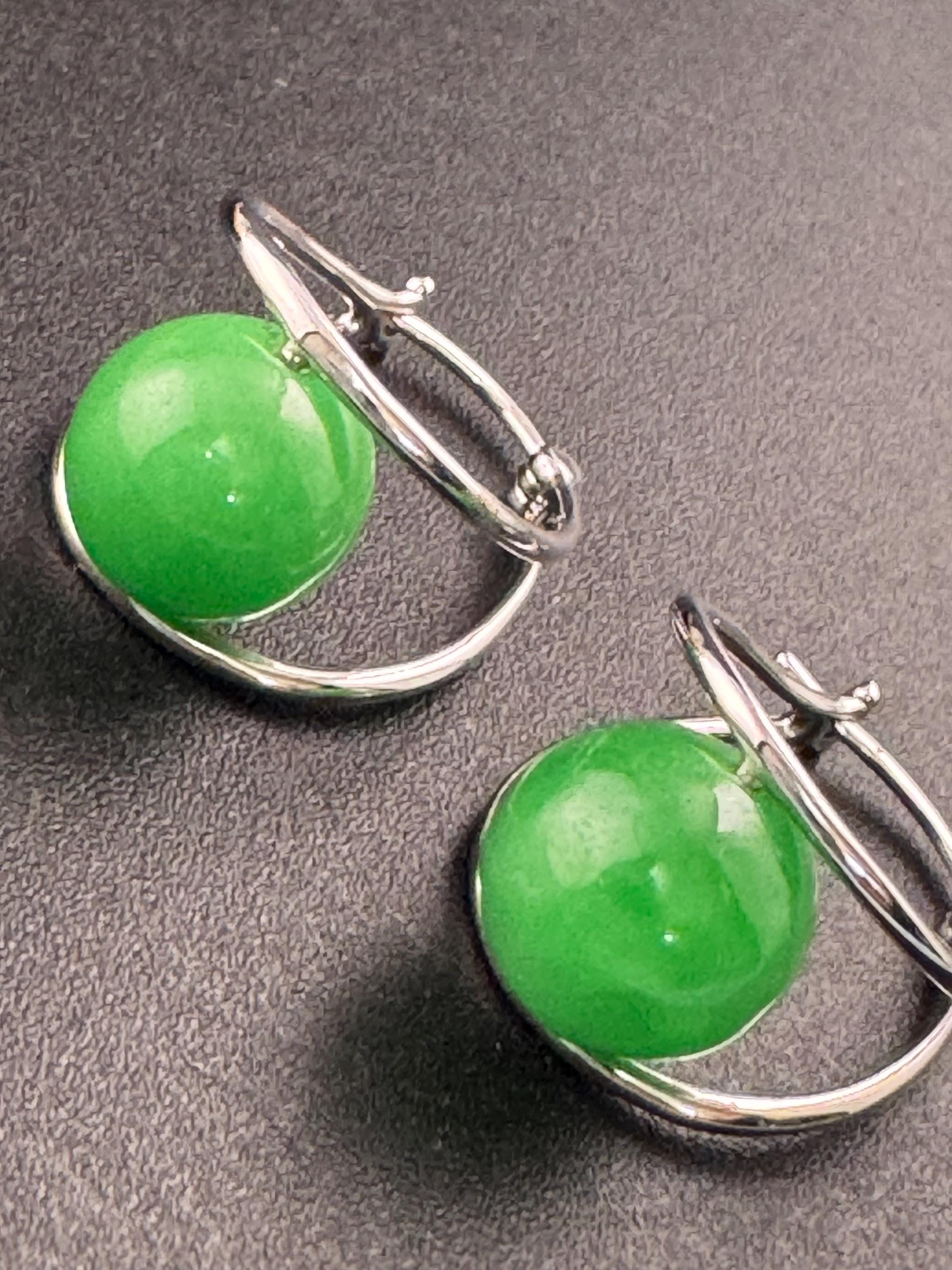 925 sterling silver jade gemstone green 2.5cm hoop earrings for pierced ears 6grams