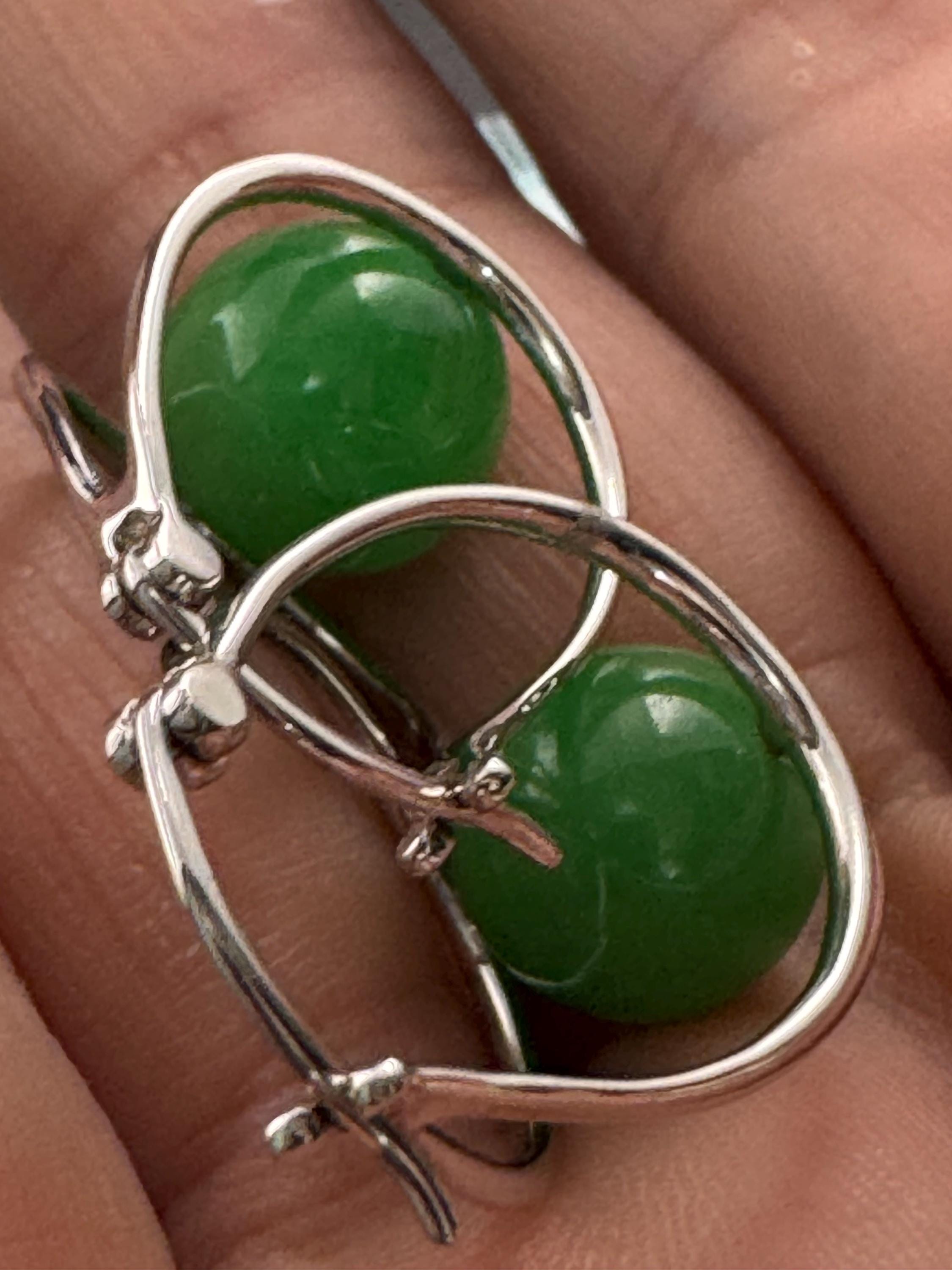 925 sterling silver jade gemstone green 2.5cm hoop earrings for pierced ears 6grams