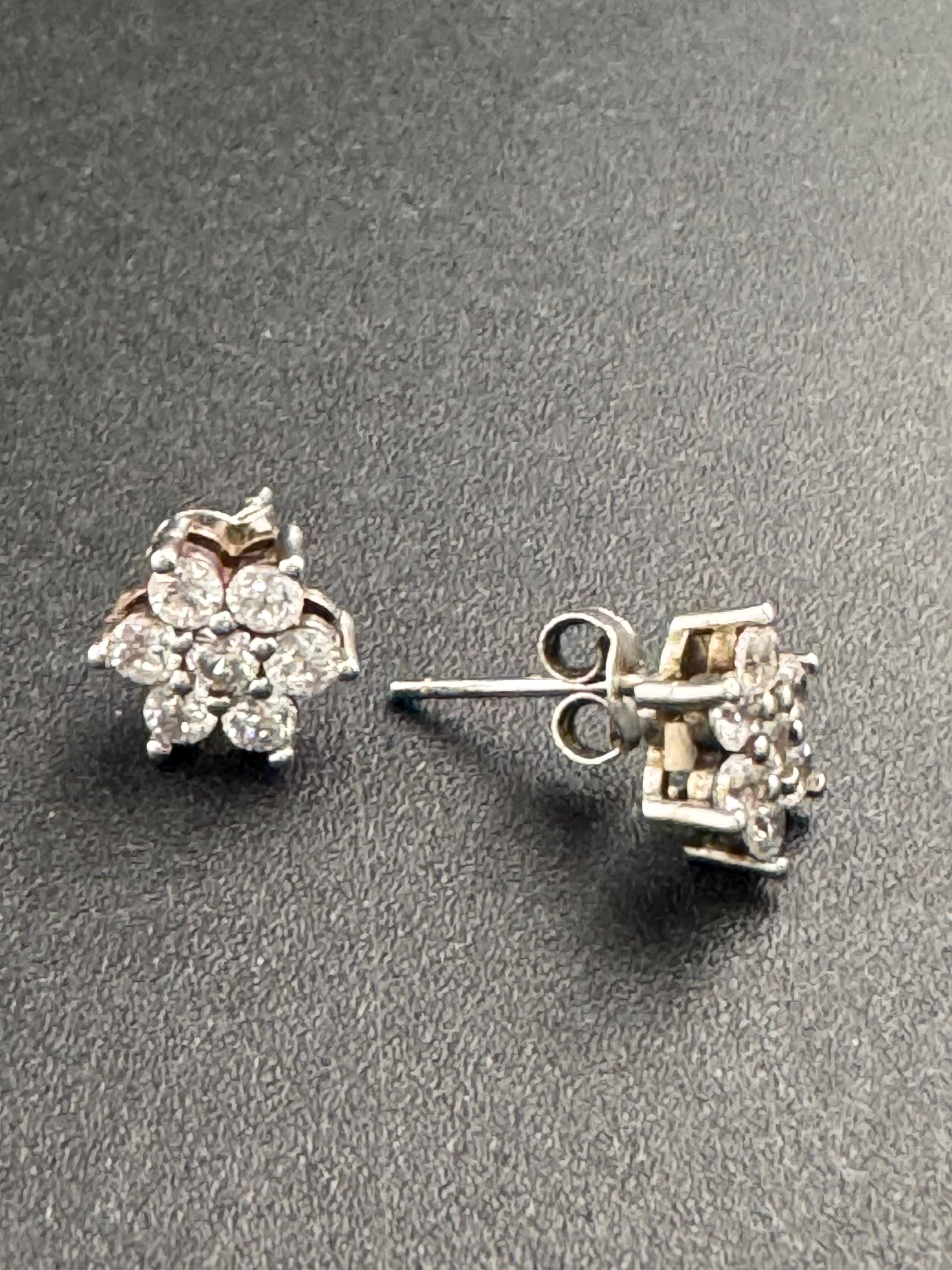 925 Sterling silver floral clear crystal diamanté stud earrings pierced