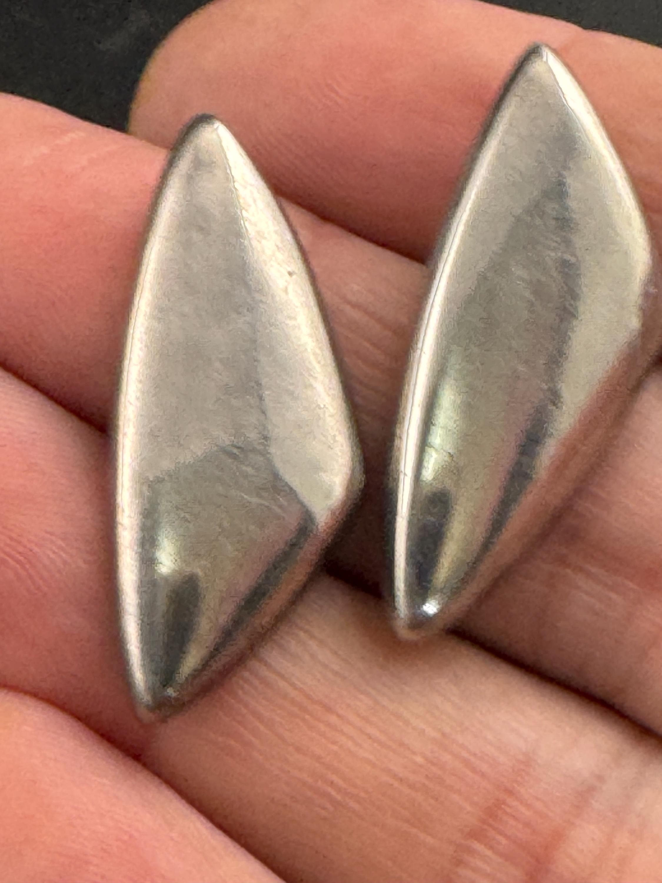 Vintage 925 modernist sterling silver triangular abstract pierced stud earrings 3cm