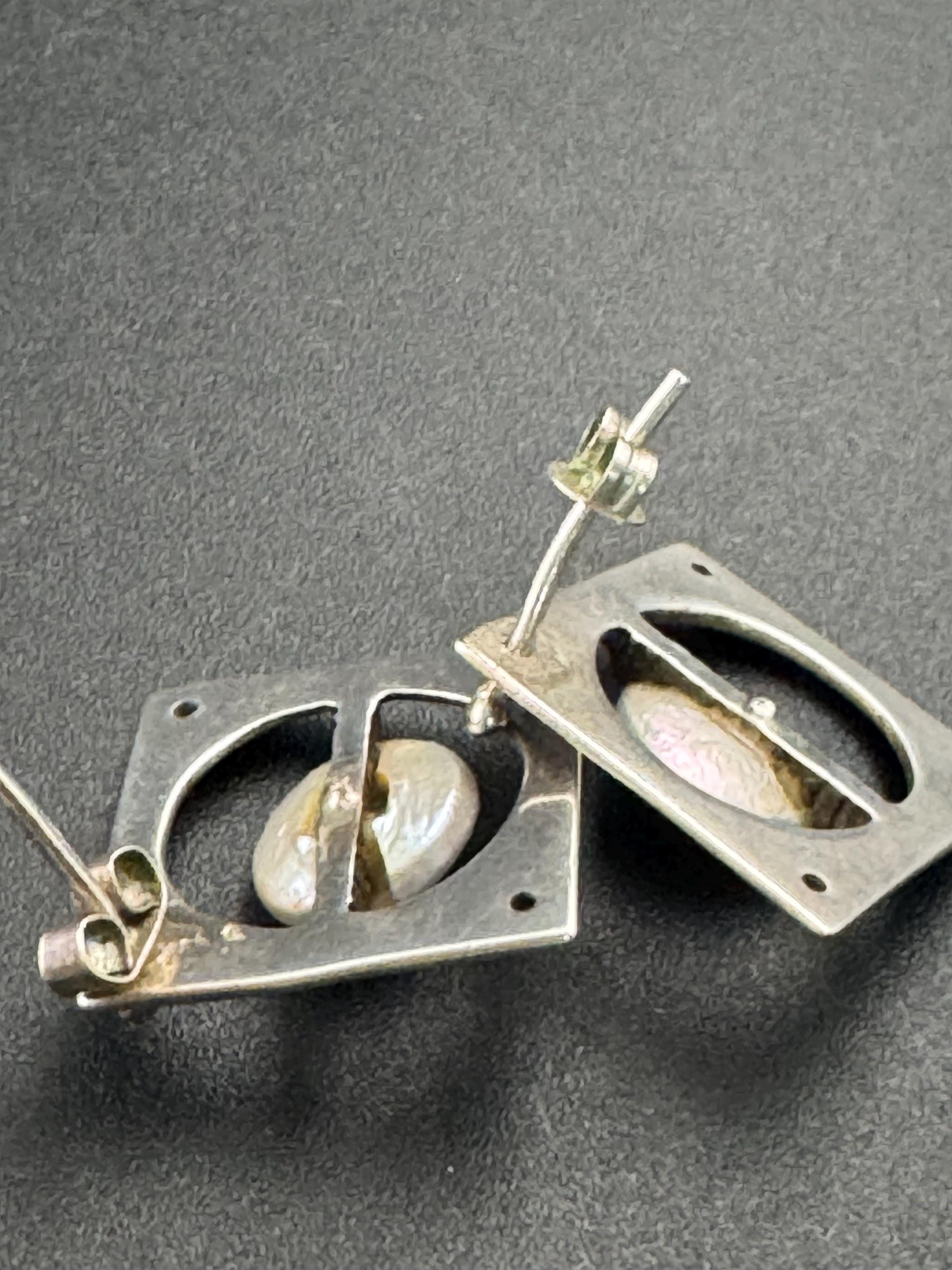 Tested silver artisan natural pearl brutalist square earrings 925, modernist pierced studs