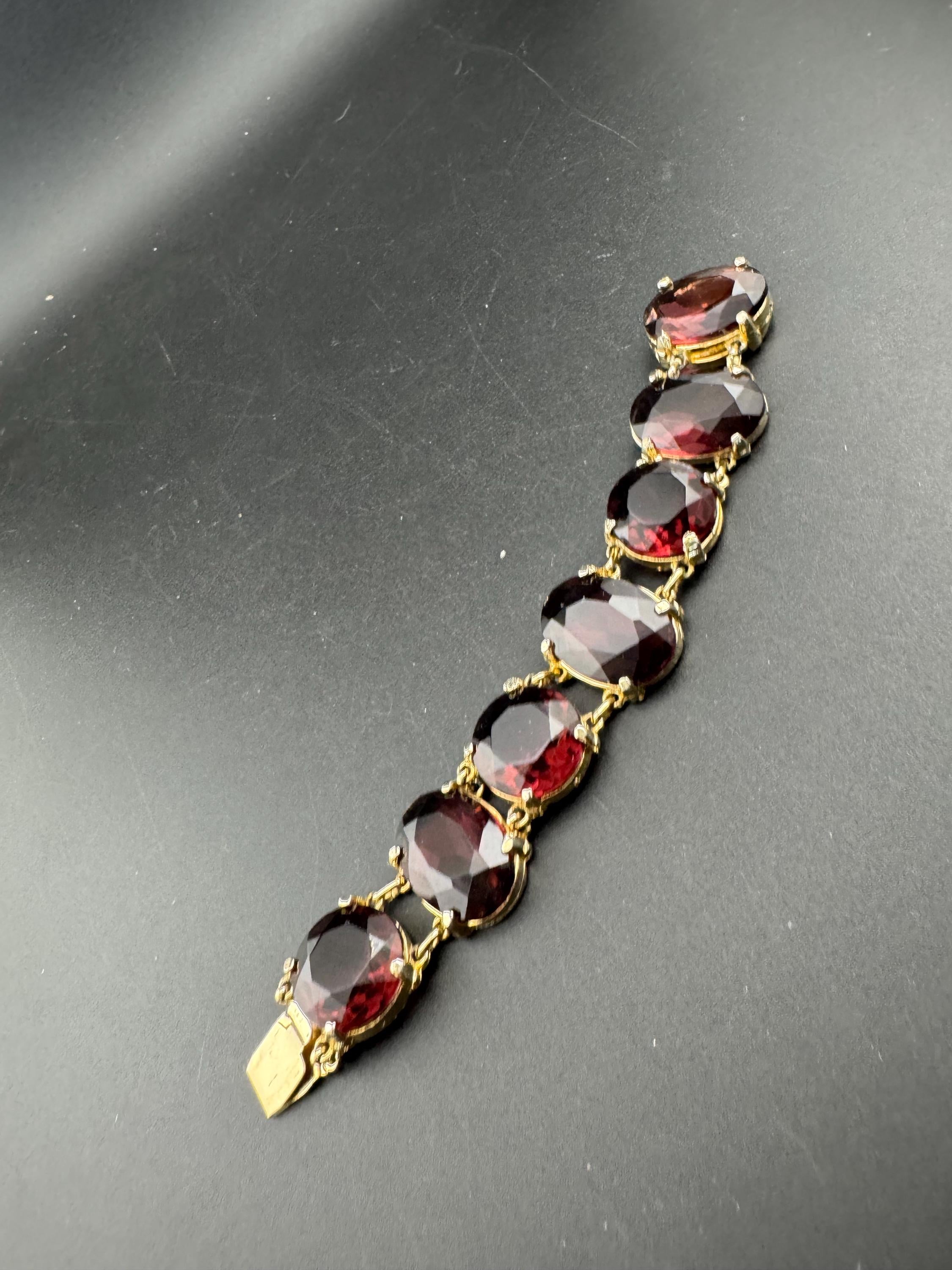 vintage purple Glass cocktail bracelet, 18cm gold tone
