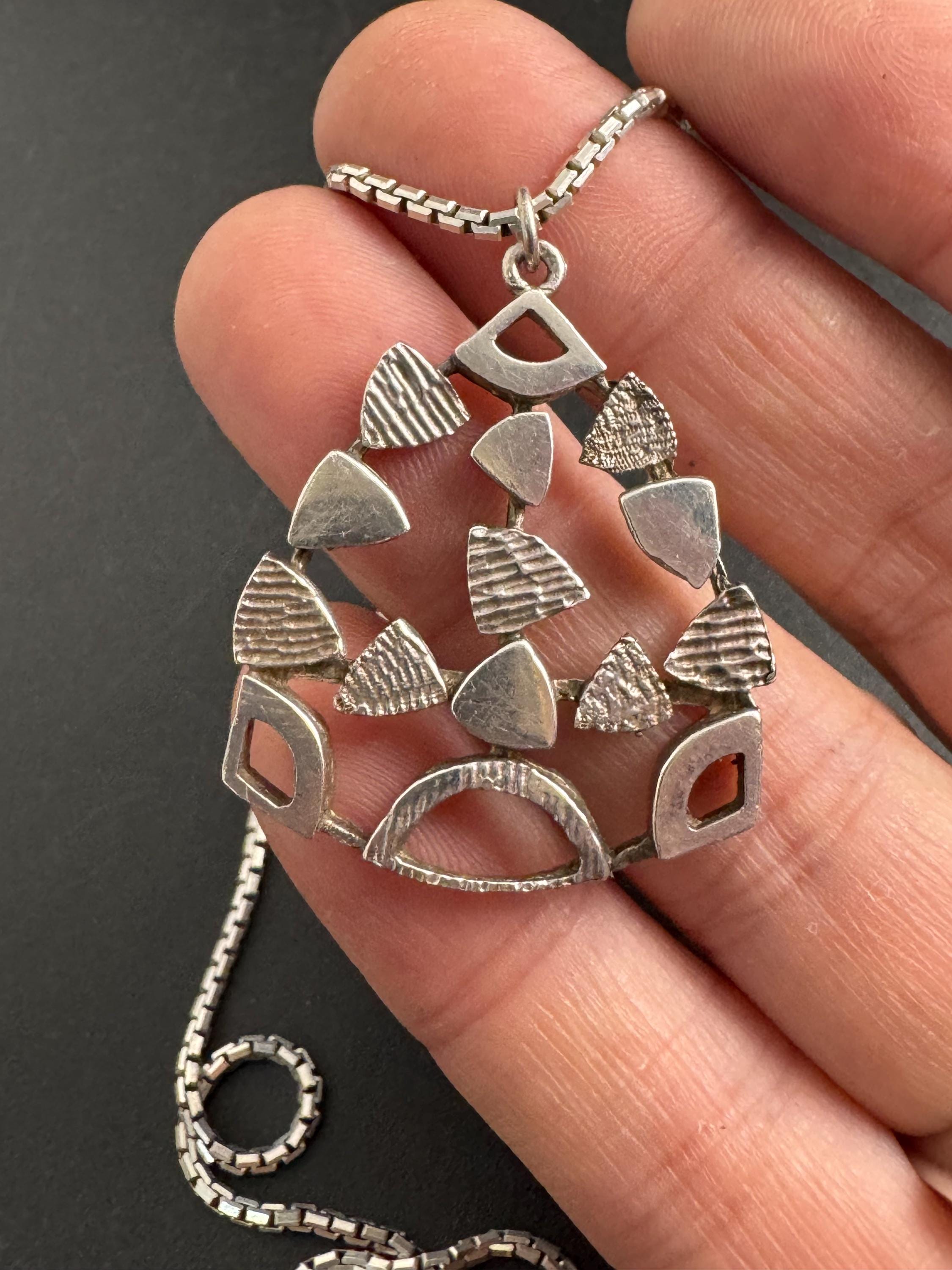 Sterling silver 925 modernist abstract pendant necklace, full hallmarks