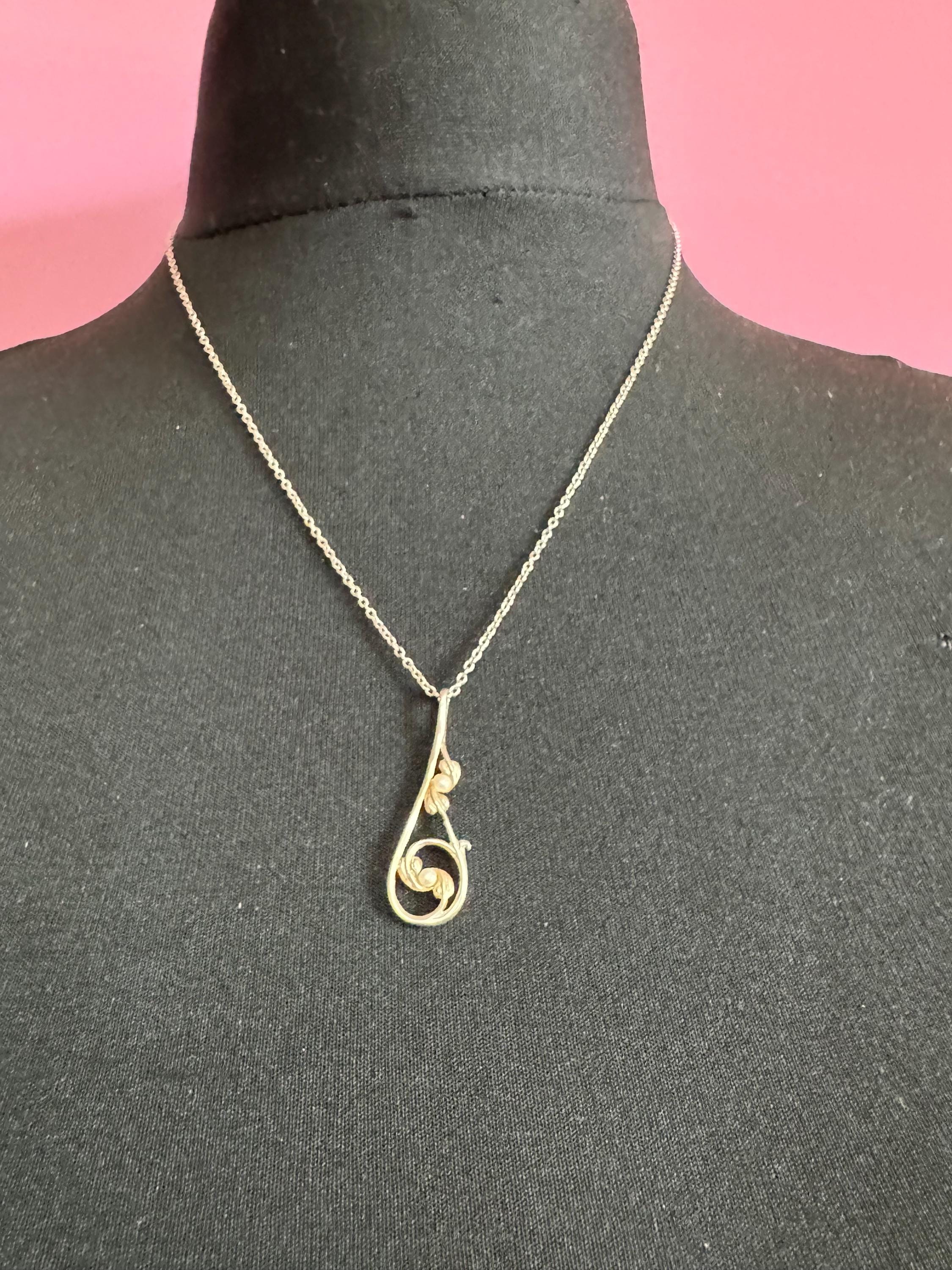 925 kit heath kh08 Silver and seed pearl pendant necklace, Charles Rennie Mackintosh style.