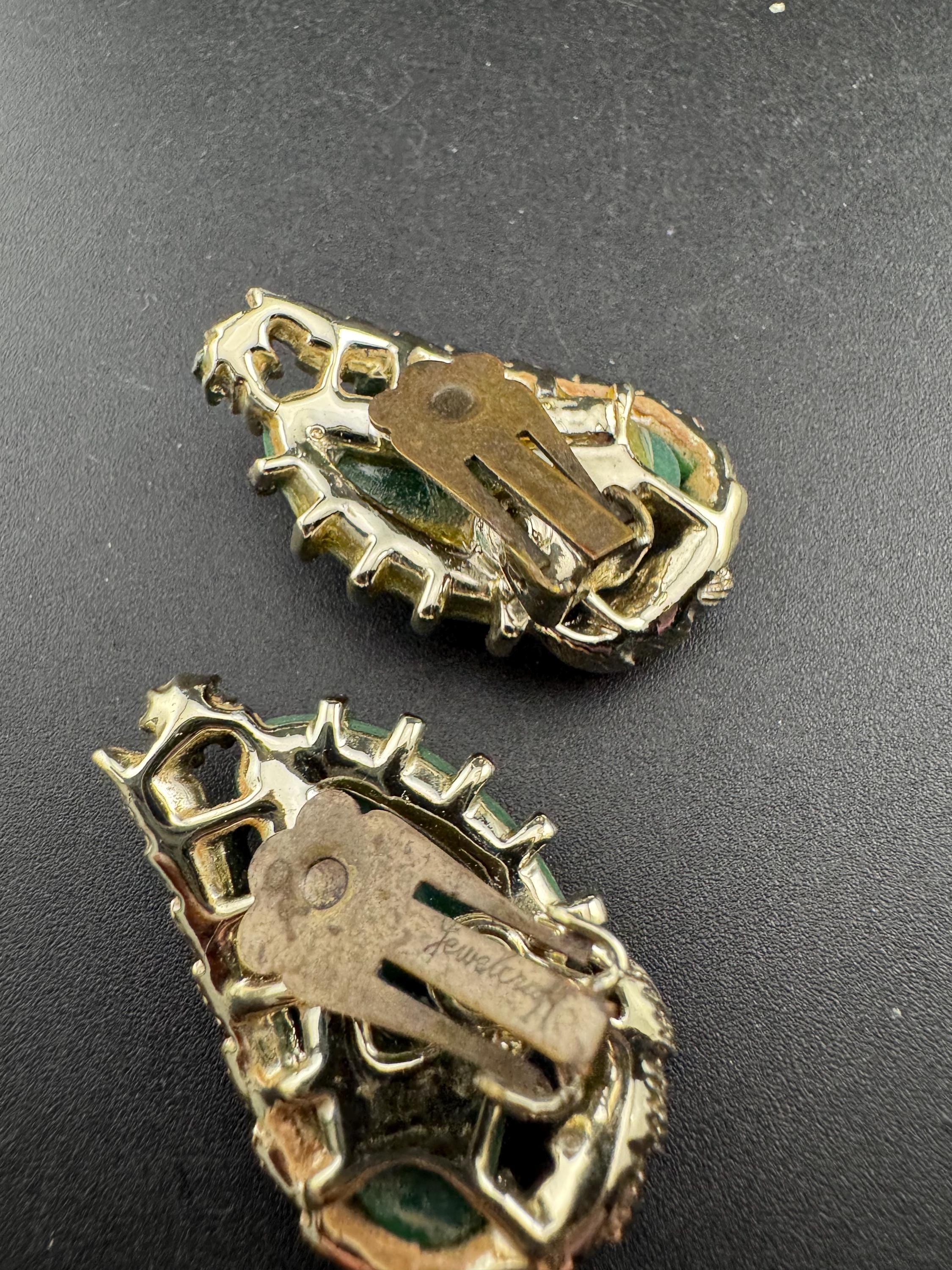 Vintage 1950s green lucite plastic Clip On Earrings with seed pearl