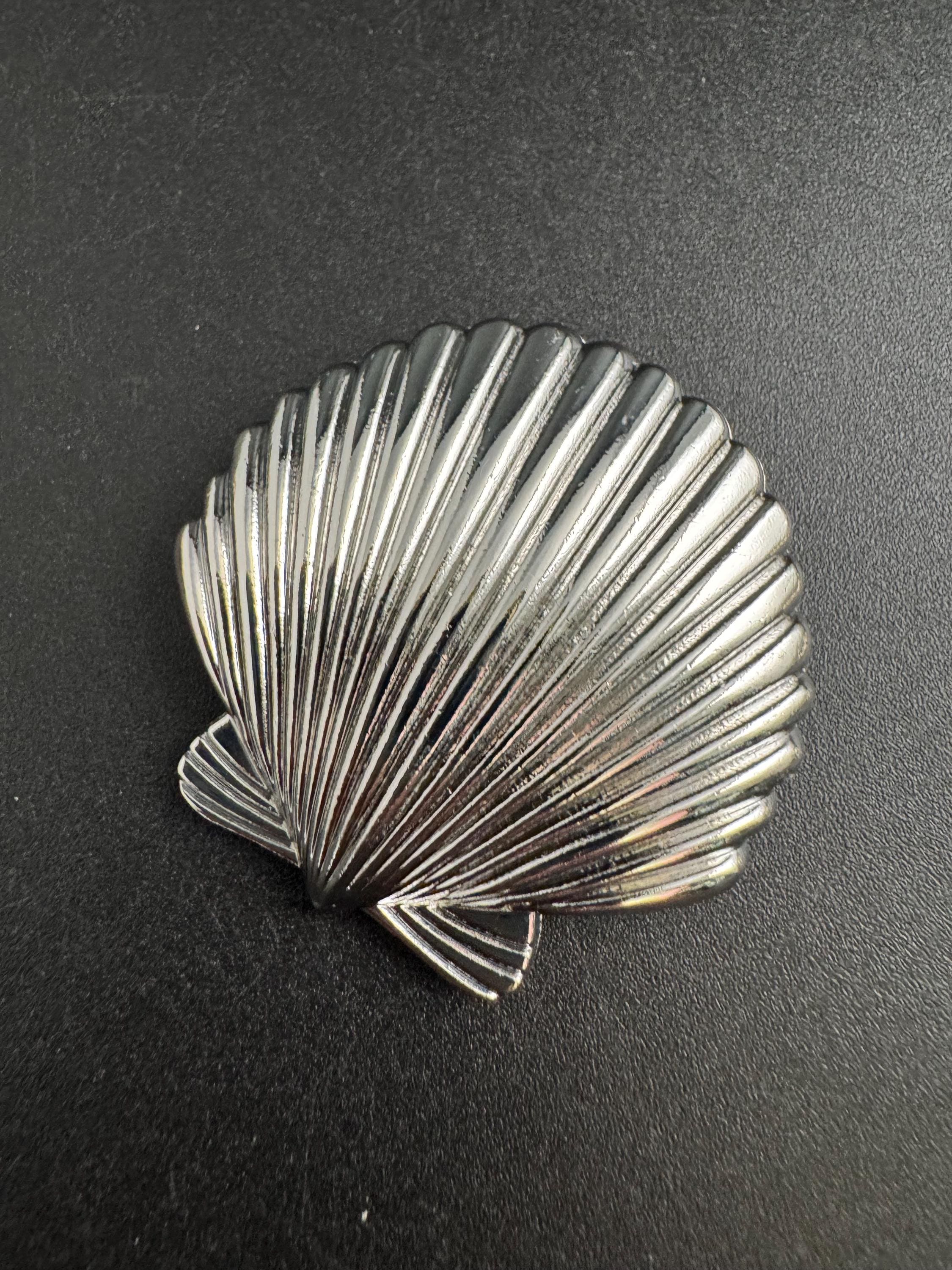 1 piece 4cm large silver seashell button 40mm,  nautical range