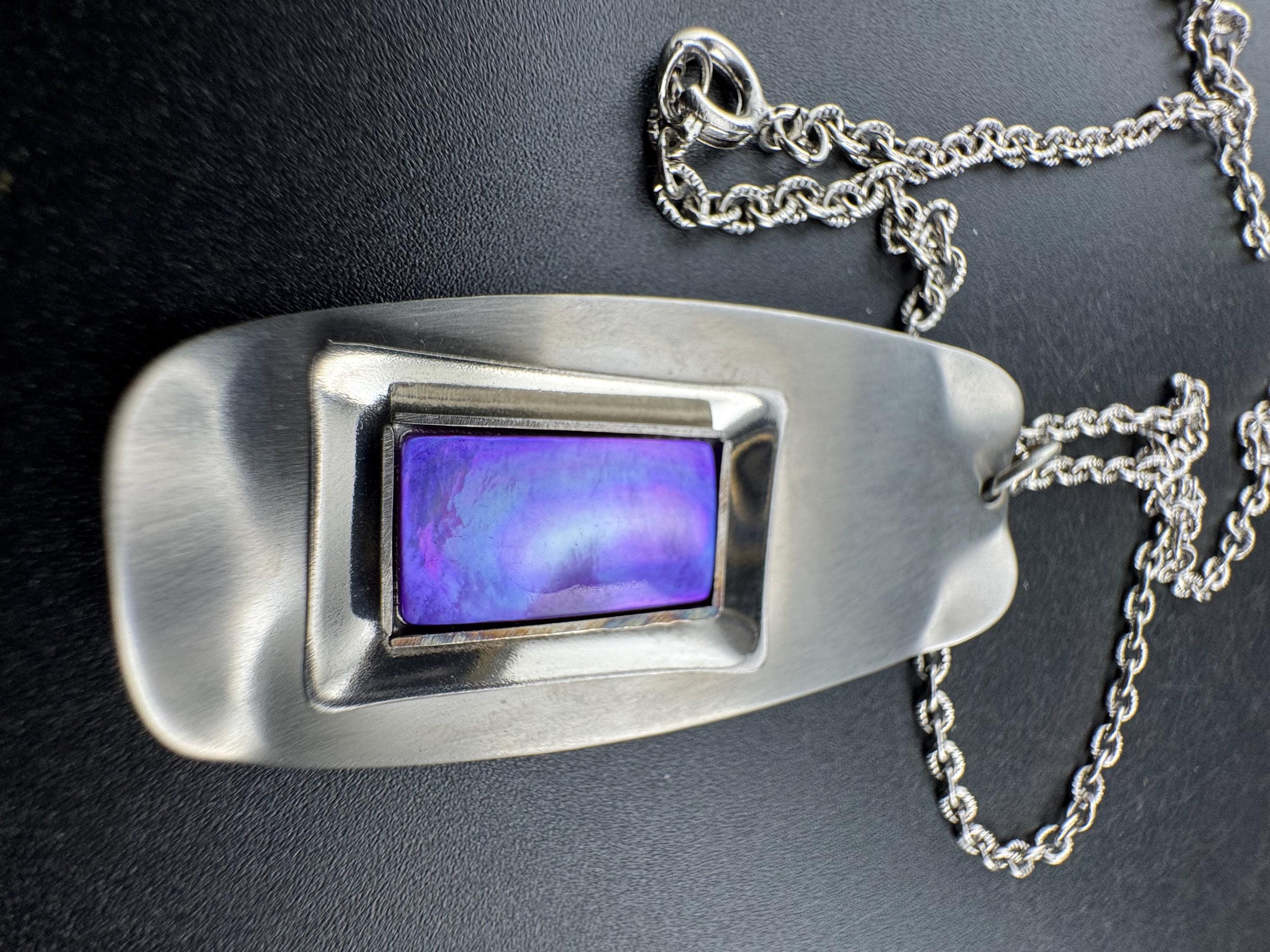 Lord python stainless steel purple shell cabochon pendant necklace, Vintage 1970s