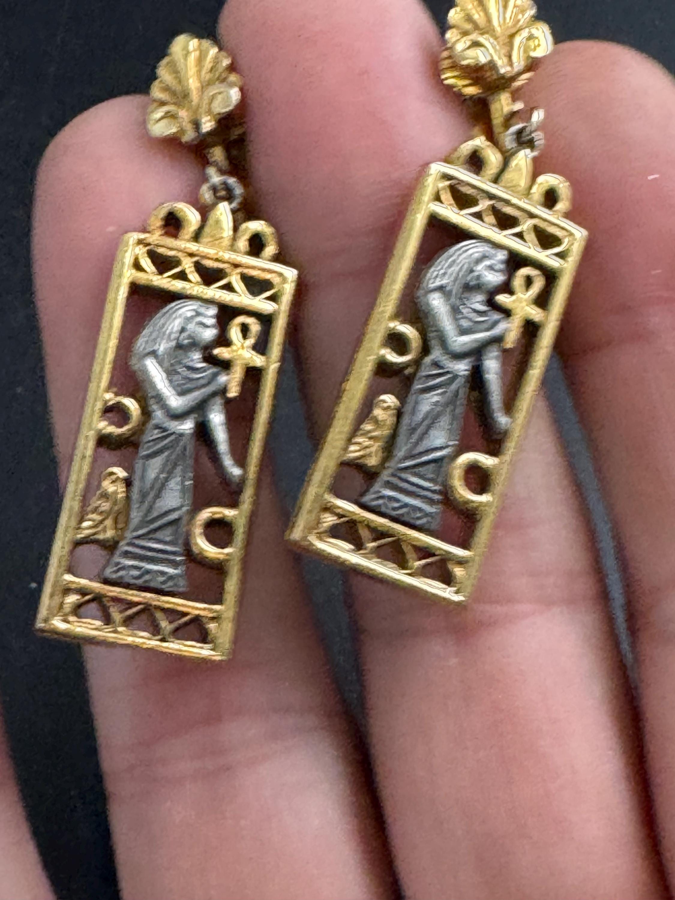 Vintage @ART egyptian revival drop clip on earrings, signed arthur pepper  Gold tone