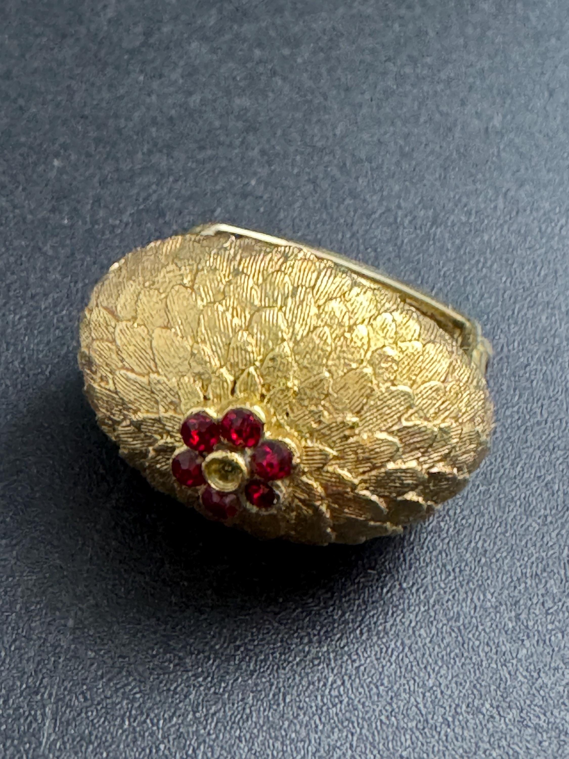 Signed VENDOME Gold and Ruby rhinestone dress ring