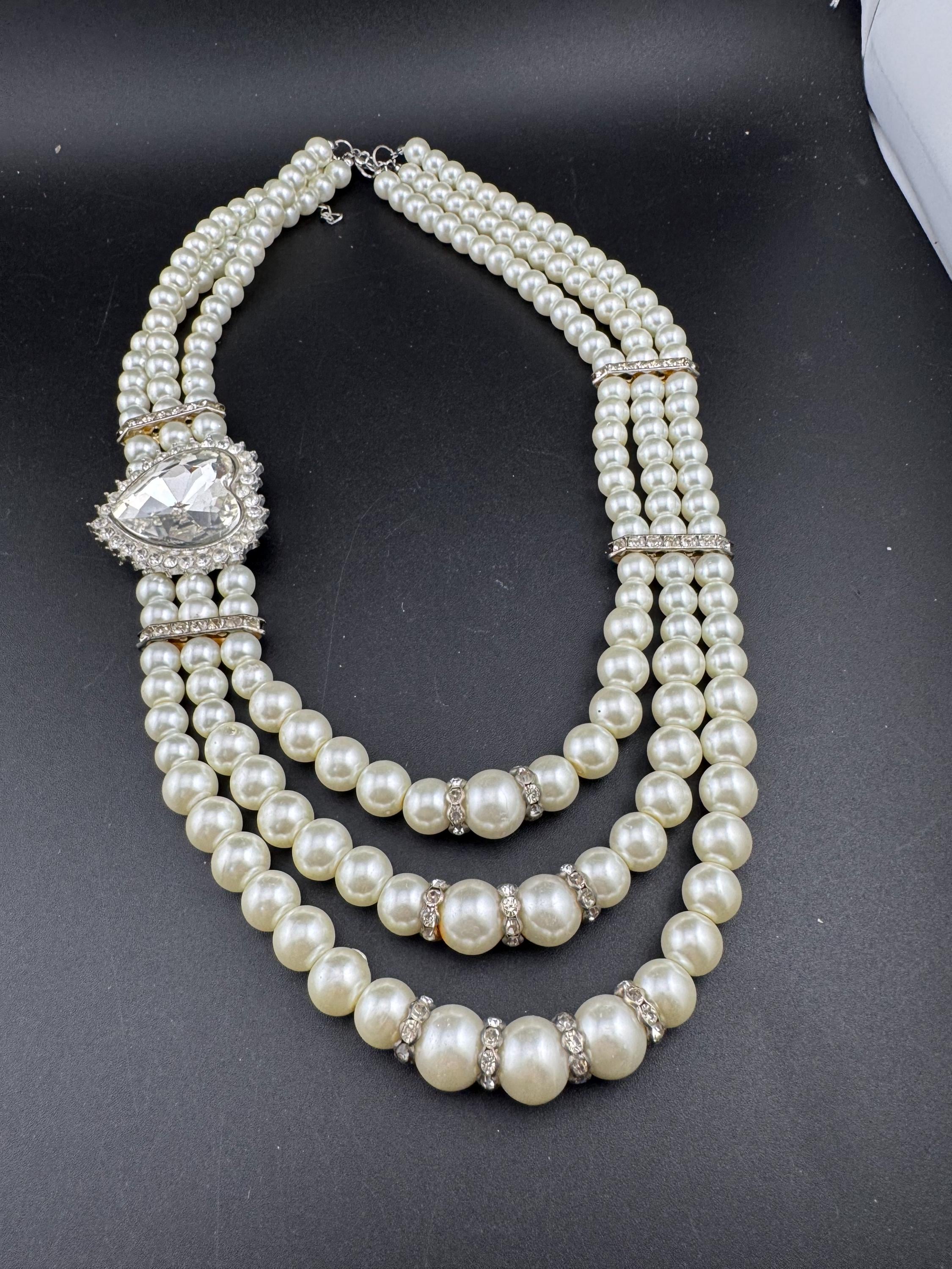 Vintage Triple Strand Pearl Choker Necklace: Diamante heart Clasp, Party Jewellery