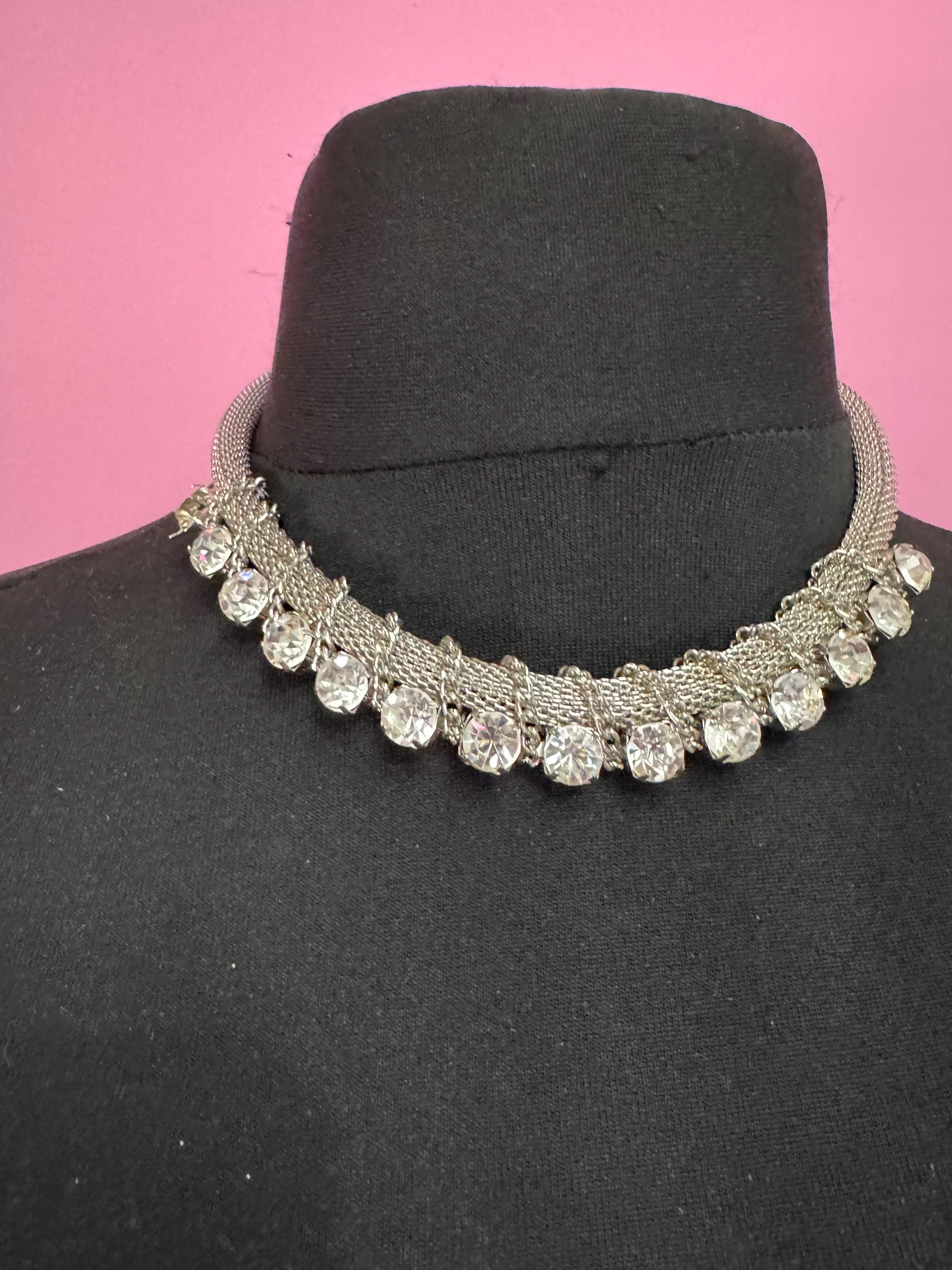 Retro mesh clear rhinestone diamanté choker necklace, silver tone