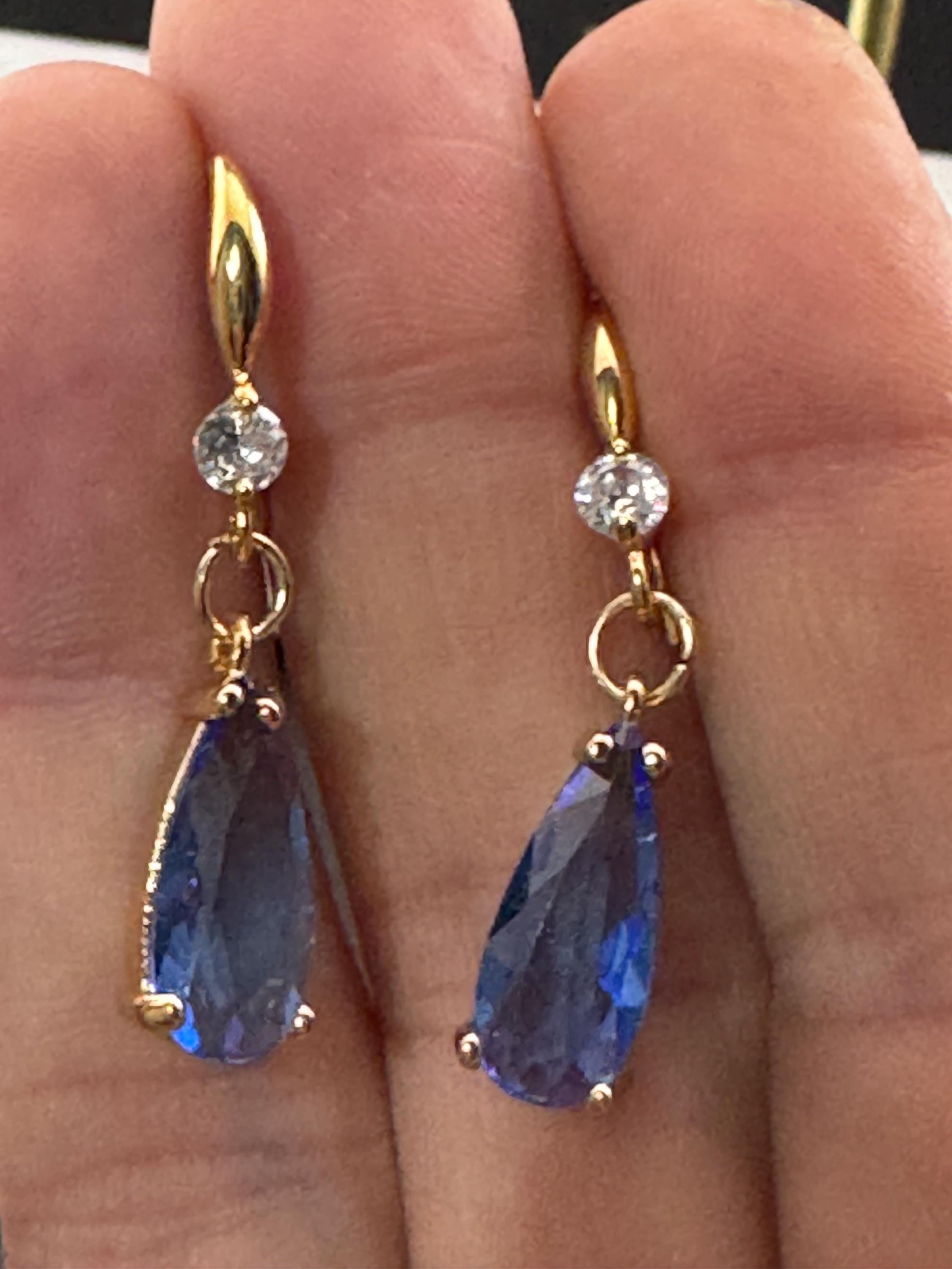 18k GP sapphire blue crystal diamanté drop earrings, teardrop