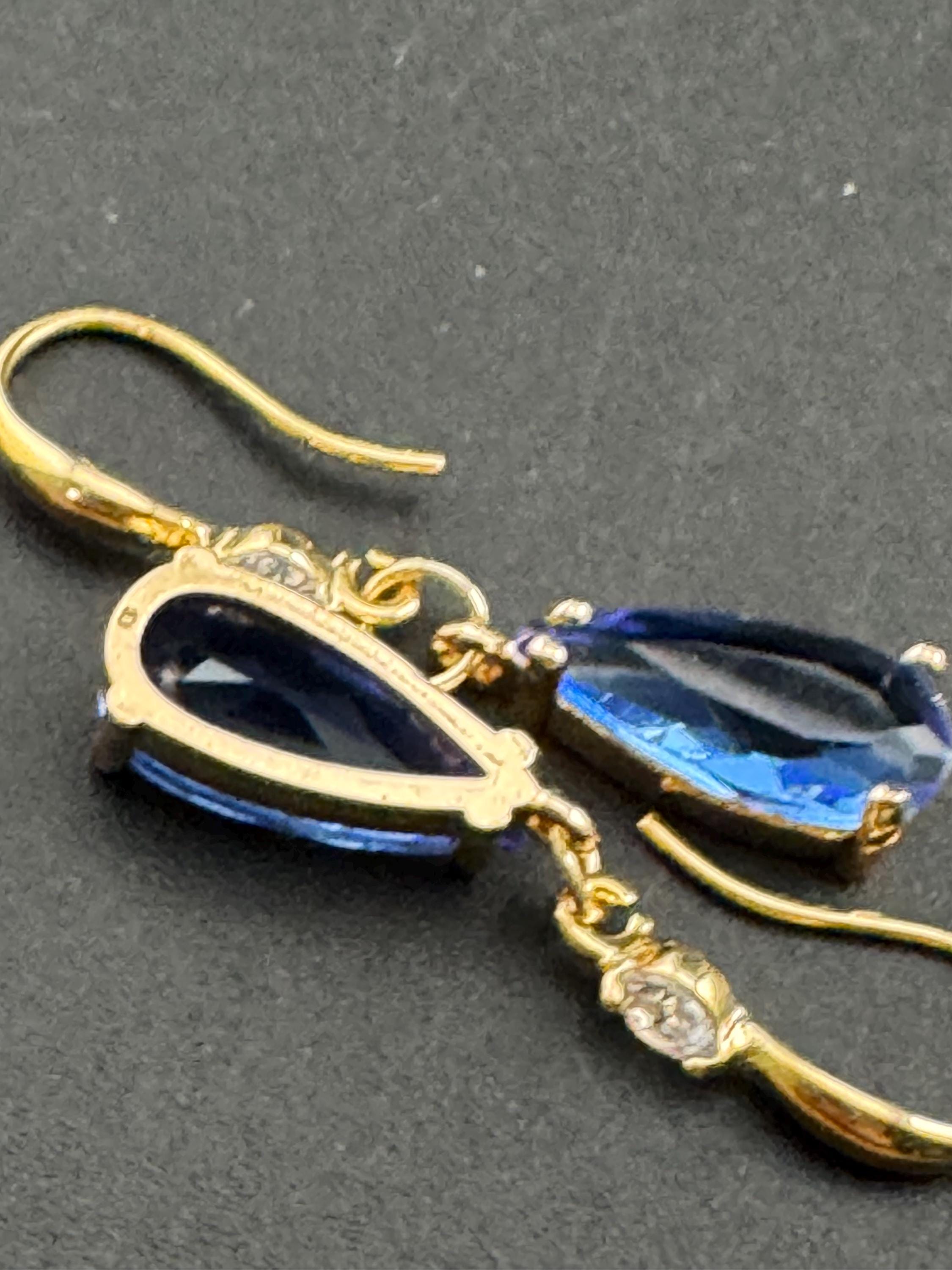18k GP sapphire blue crystal diamanté drop earrings, teardrop