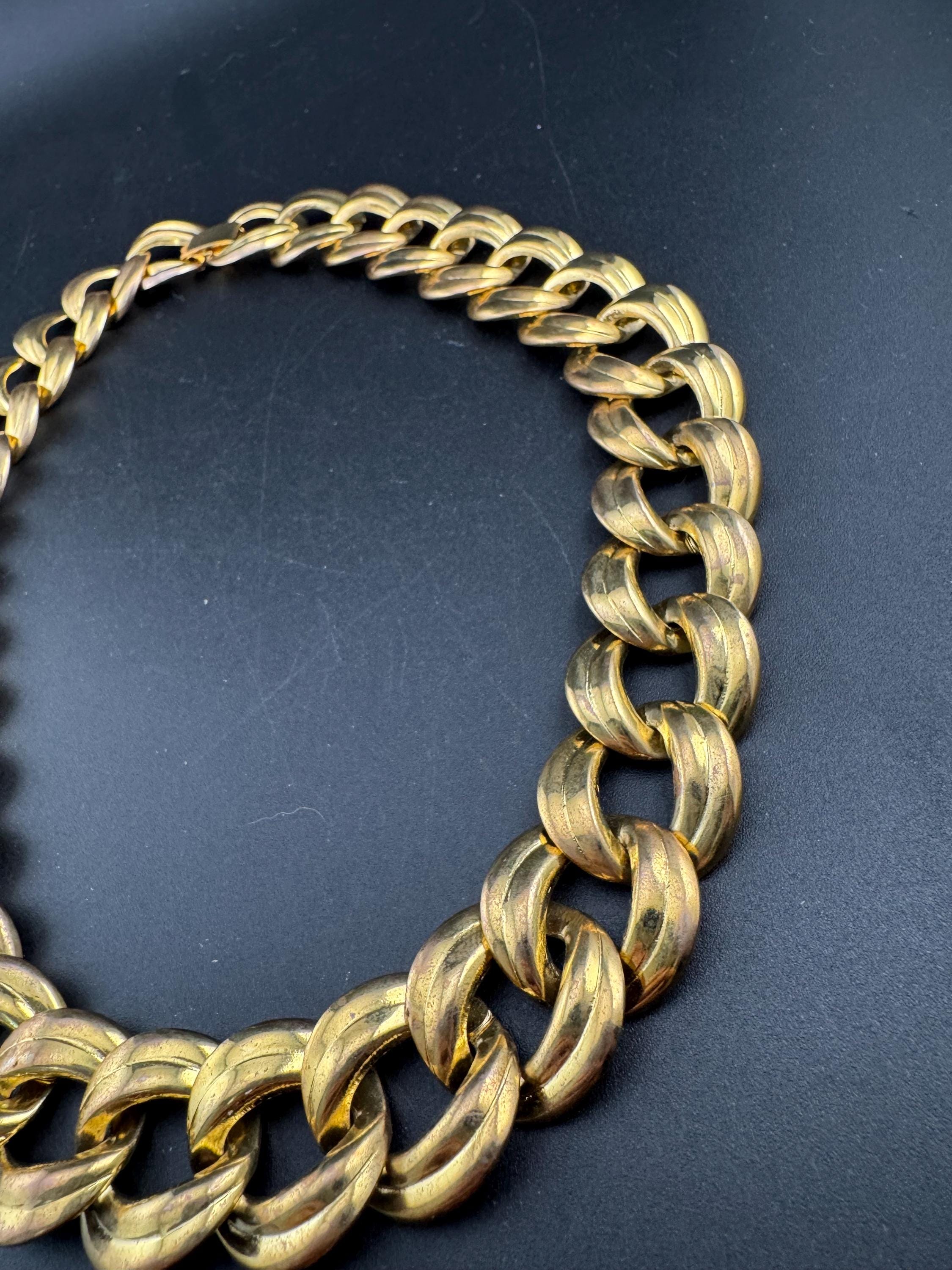 1980s wide link gold tone curb link choker necklace, vintage