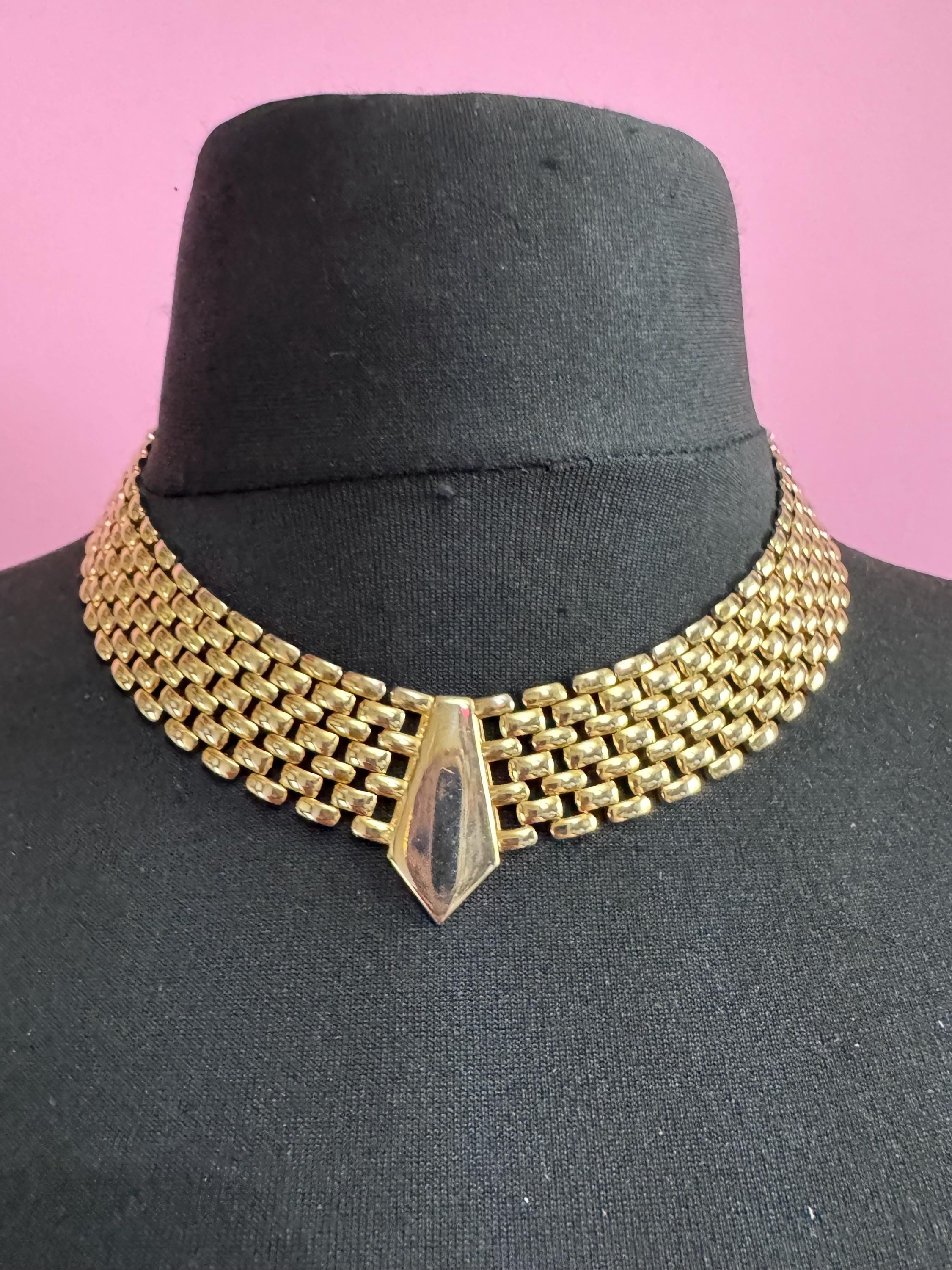 Retro 1980s wide brick panther link gold tone choker necklace 45cm