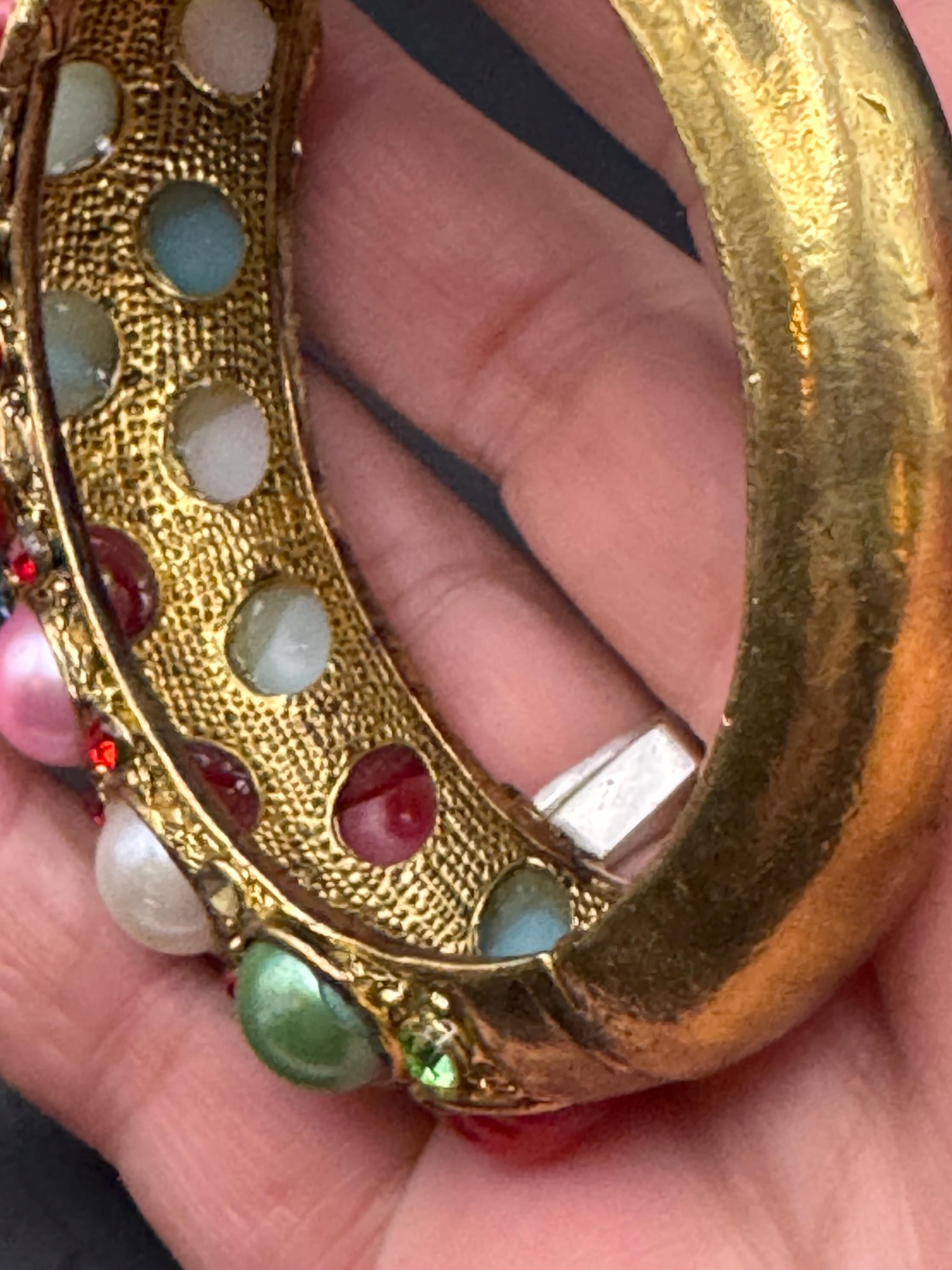 Retro pearl cabochon Clamper Bangle Bracelet. Green, Blue, Red & rhinestones