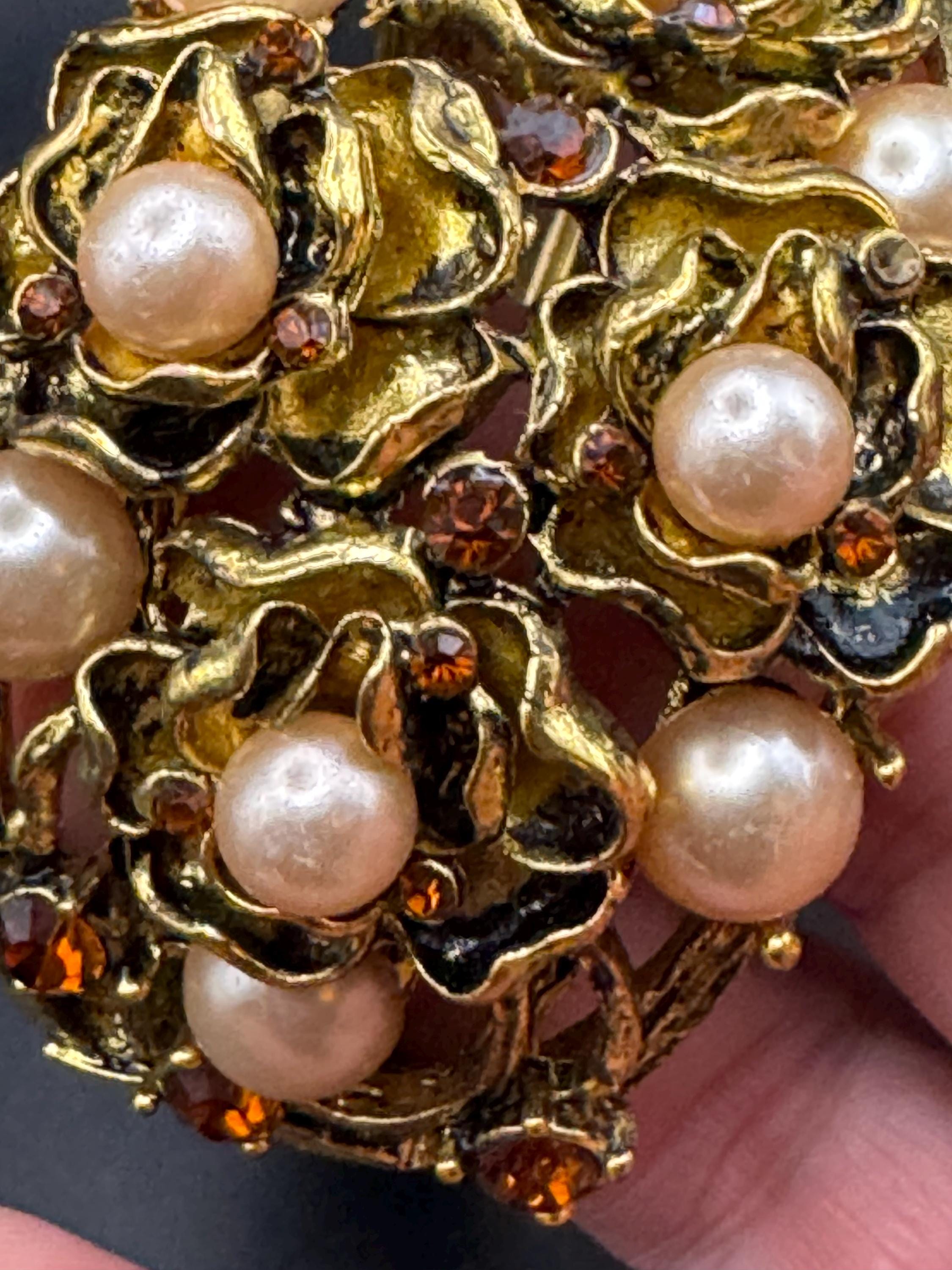 Retro pink pearl and brown rhinestone Clamper Bangle, antique gold tone Bracelet.