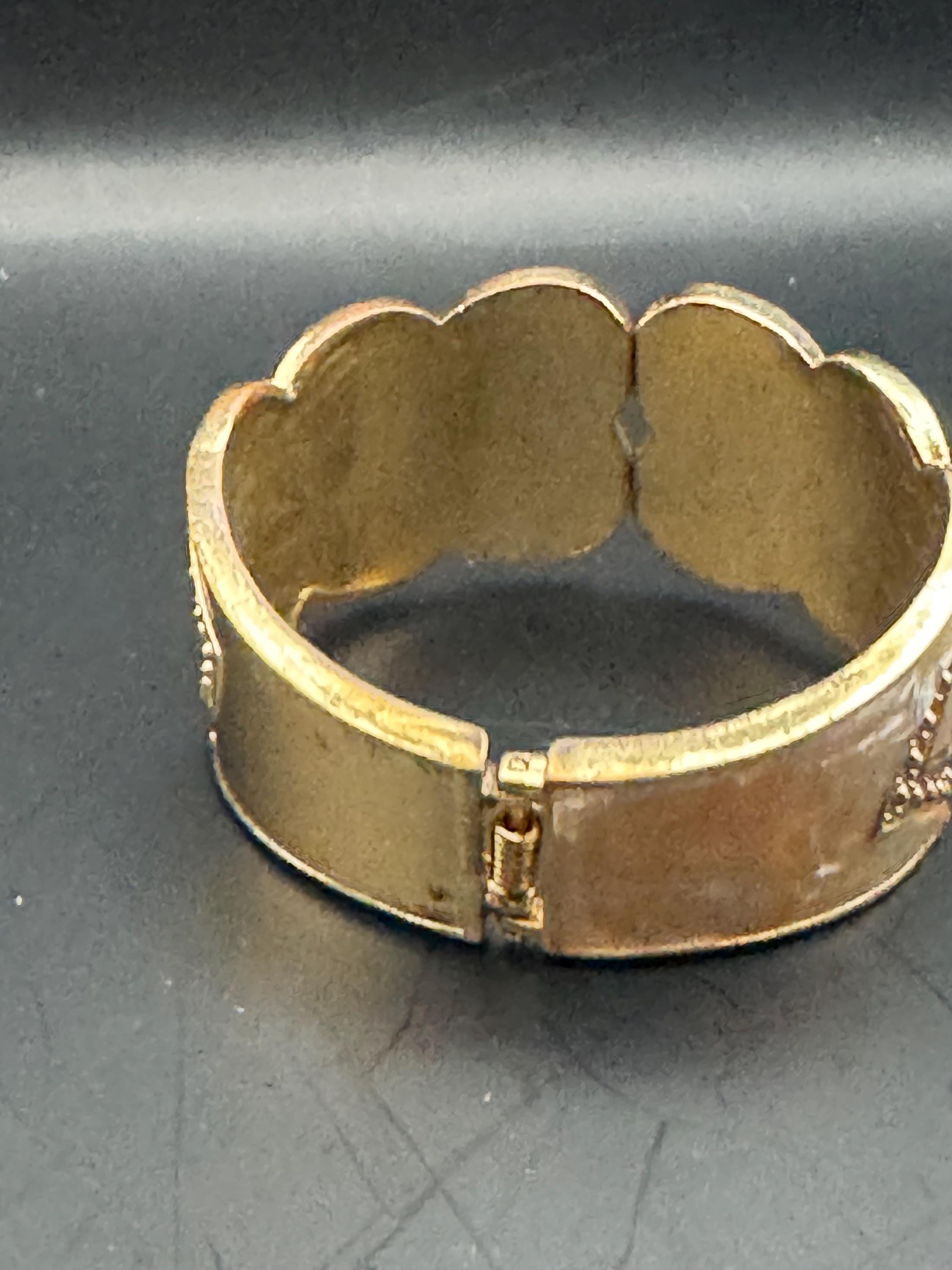 Retro cream enamel rhinestone heart Clamper Bangle Bracelet.