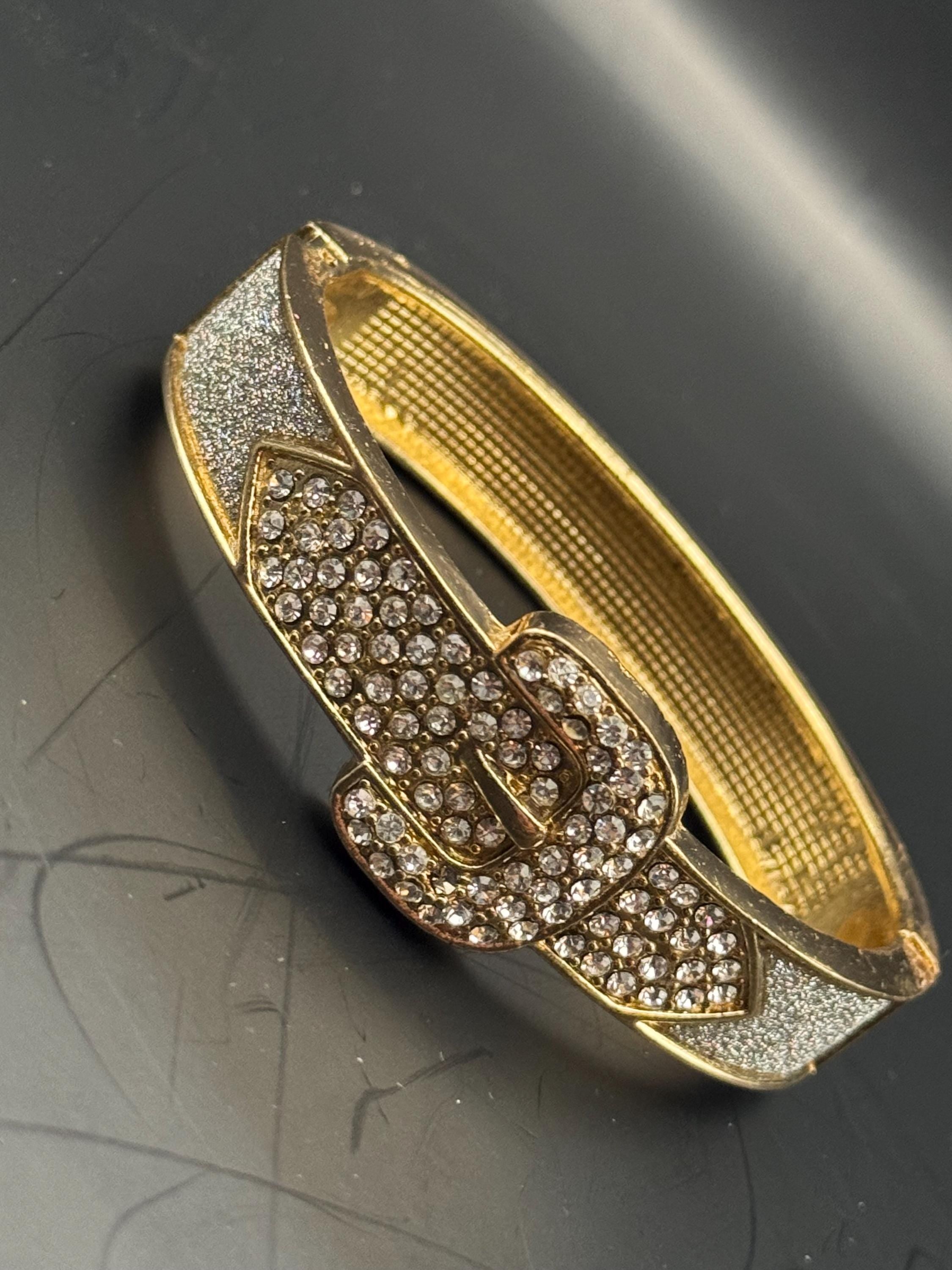 retro belt Buckle Bangle, gold tone diamanté metal clamper
