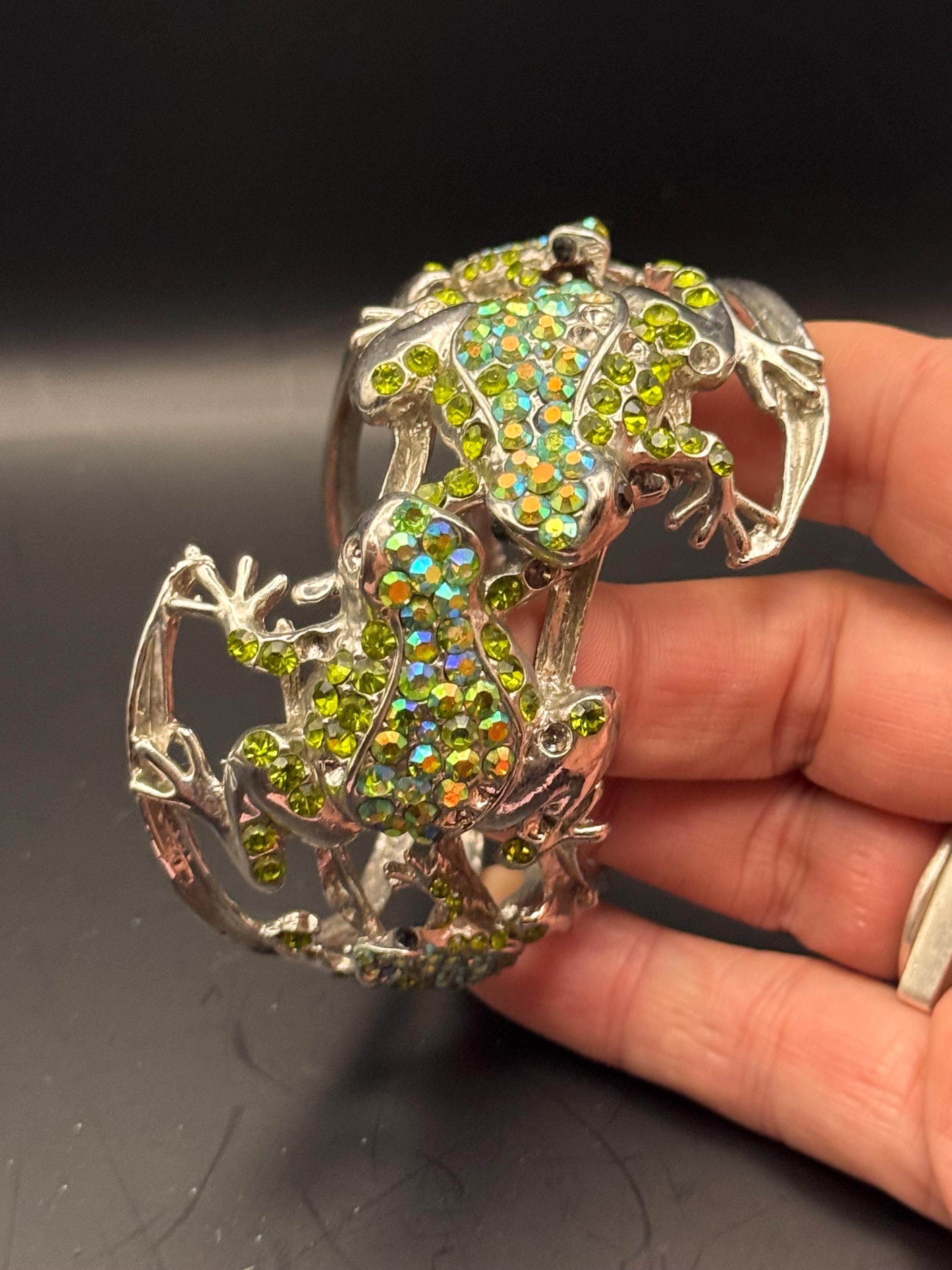 Novelty diamanté frog Clamper Bangle, green ab crystal silver tone rhinestone Bracelet.