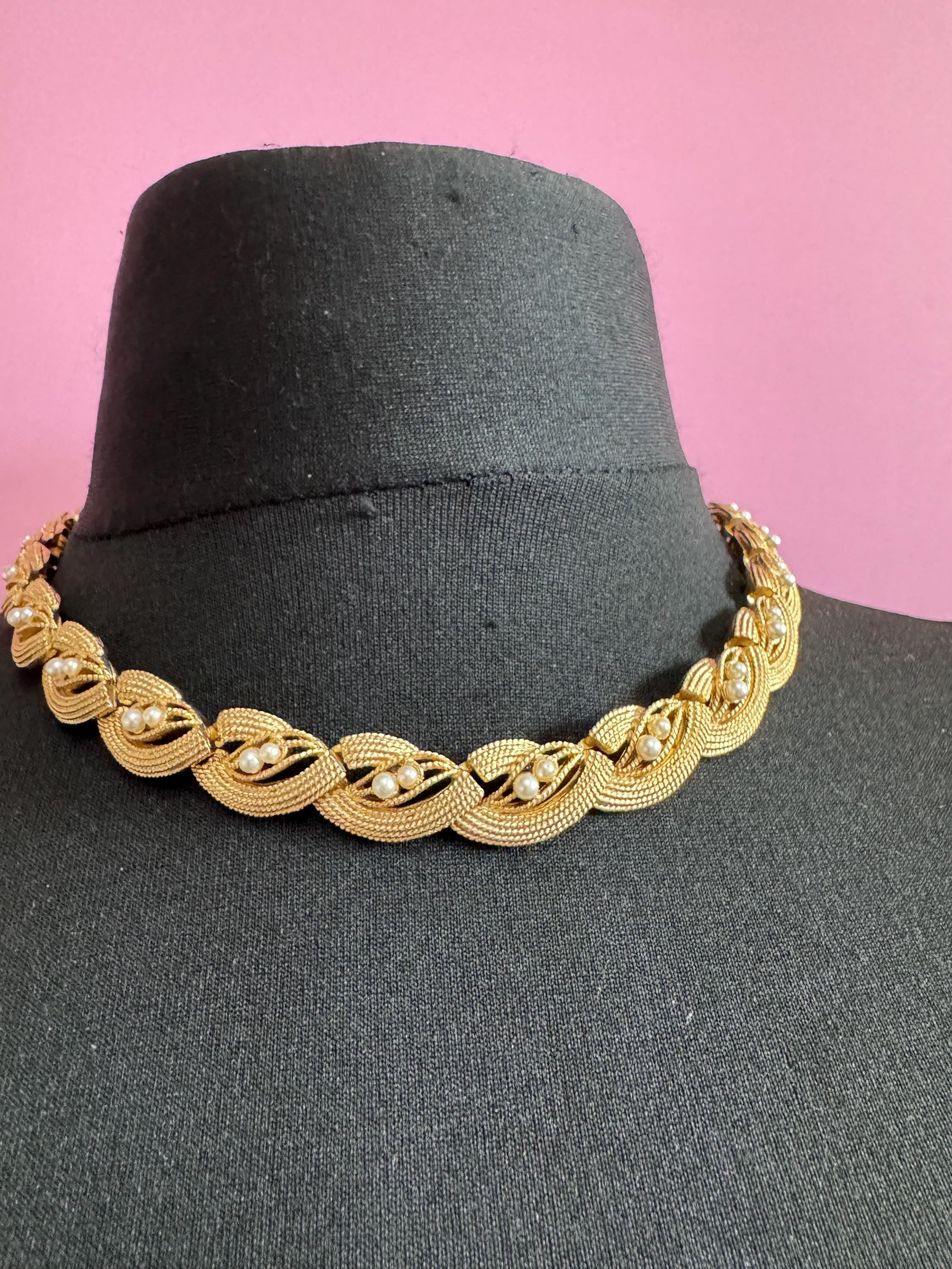 Vintage faux pearl collar necklace, 1960s gold tone