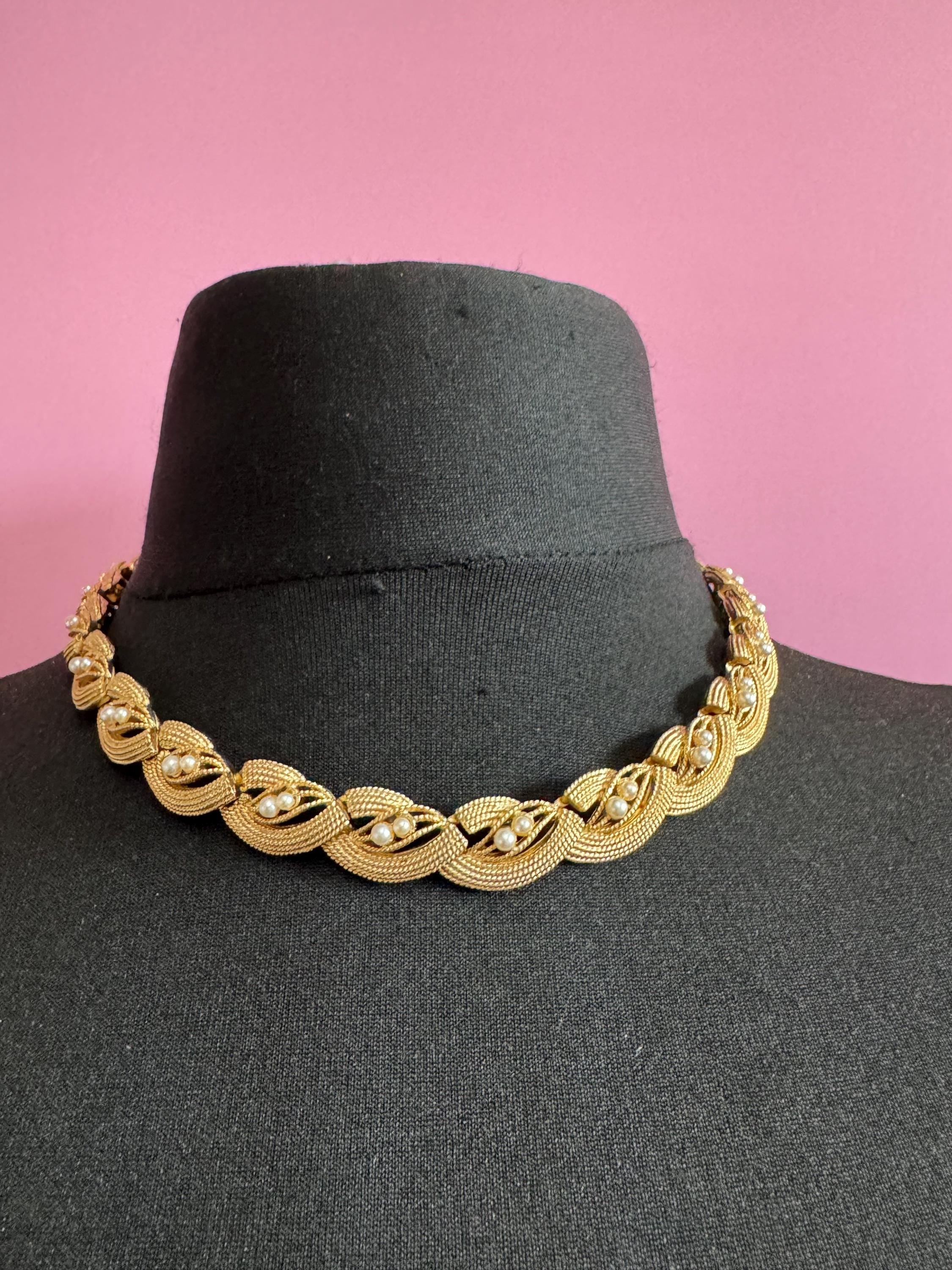 Vintage faux pearl collar necklace, 1960s gold tone