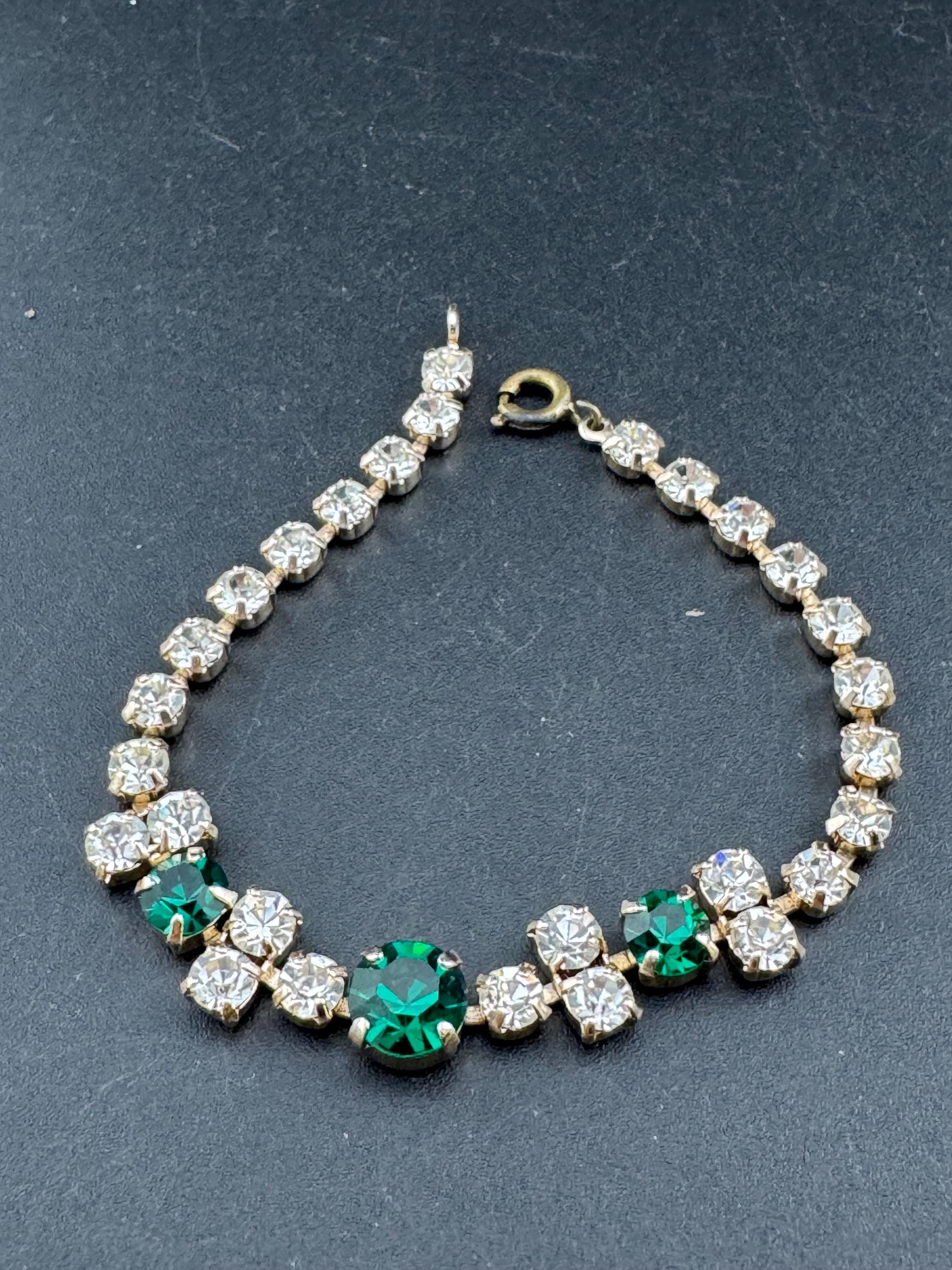 Vintage emerald green glass diamanté rhinestone cocktail bracelet, gold tone
