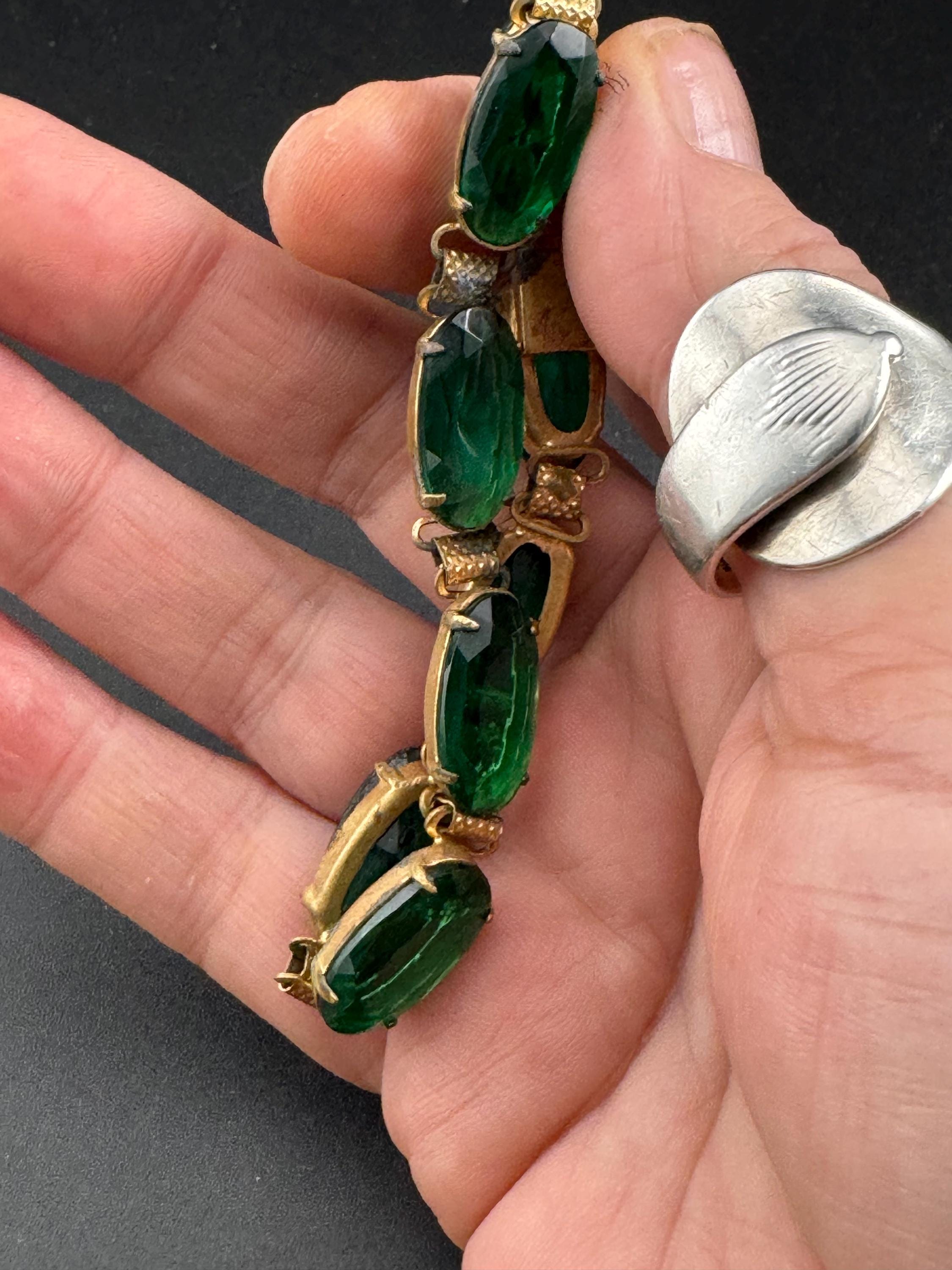 Vintage emerald green glass diamanté rhinestone cocktail bracelet, gold tone