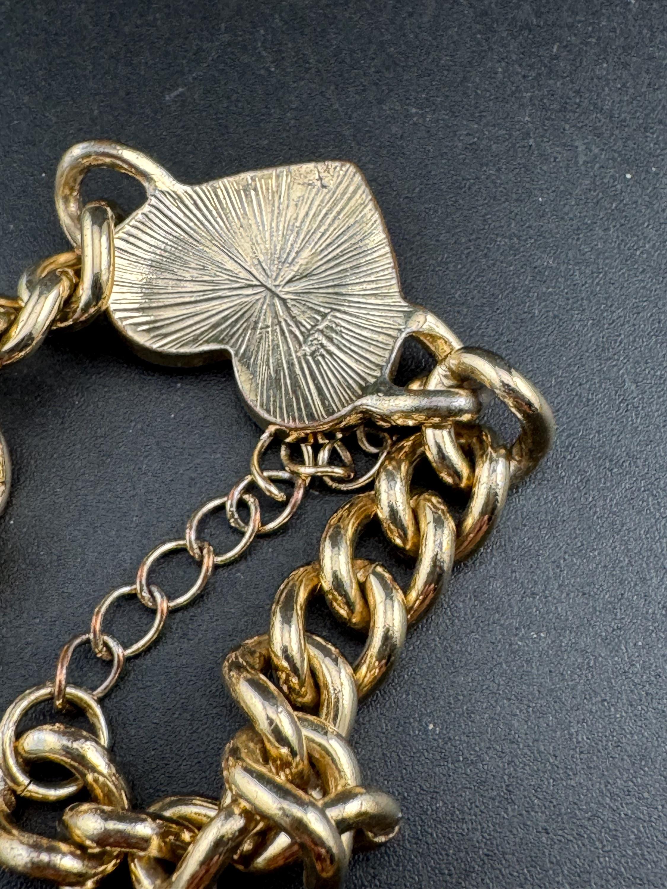 Retro diamanté love heart Bracelet , gold tone