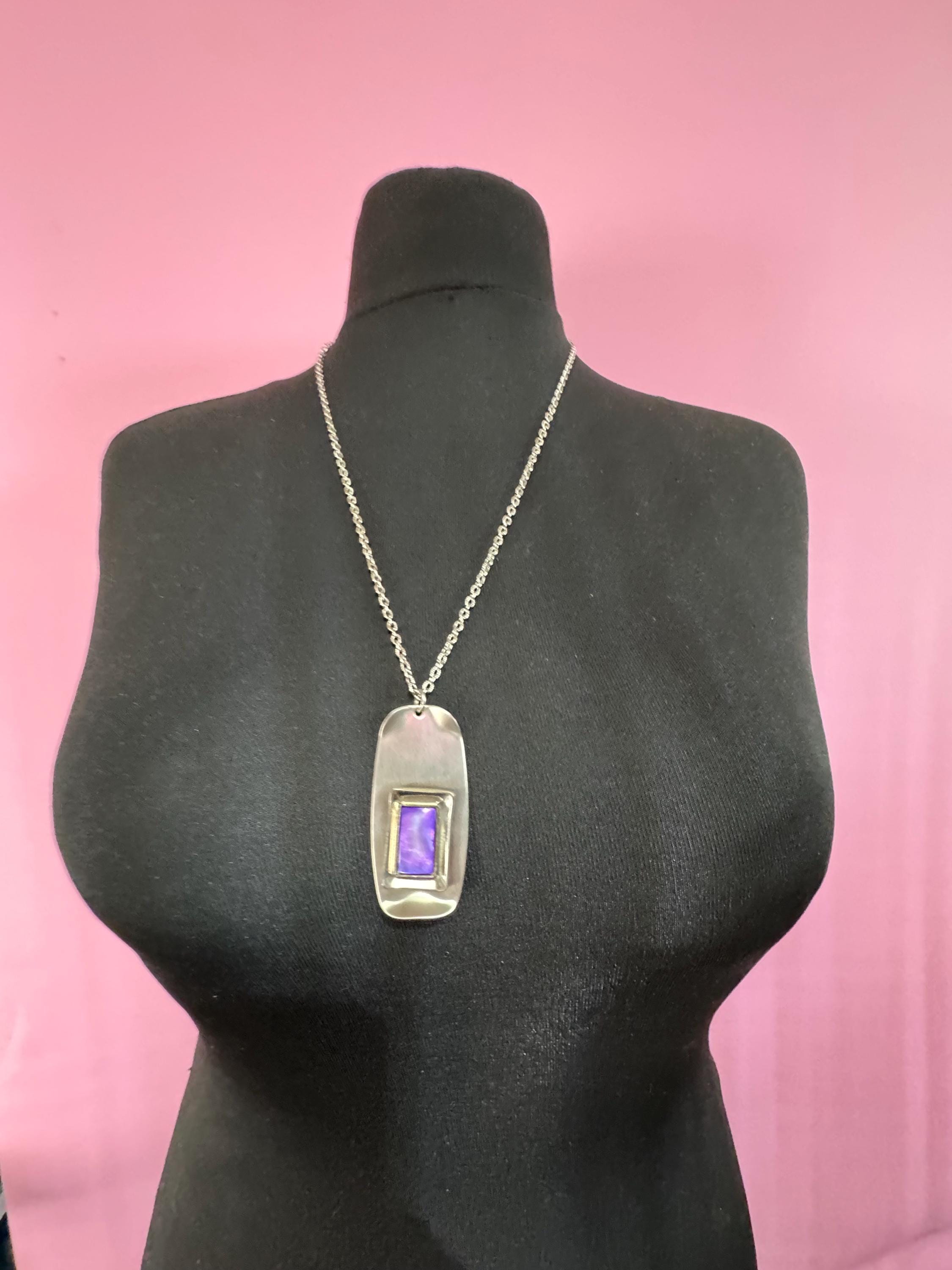 Lord python stainless steel purple shell cabochon pendant necklace, Vintage 1970s