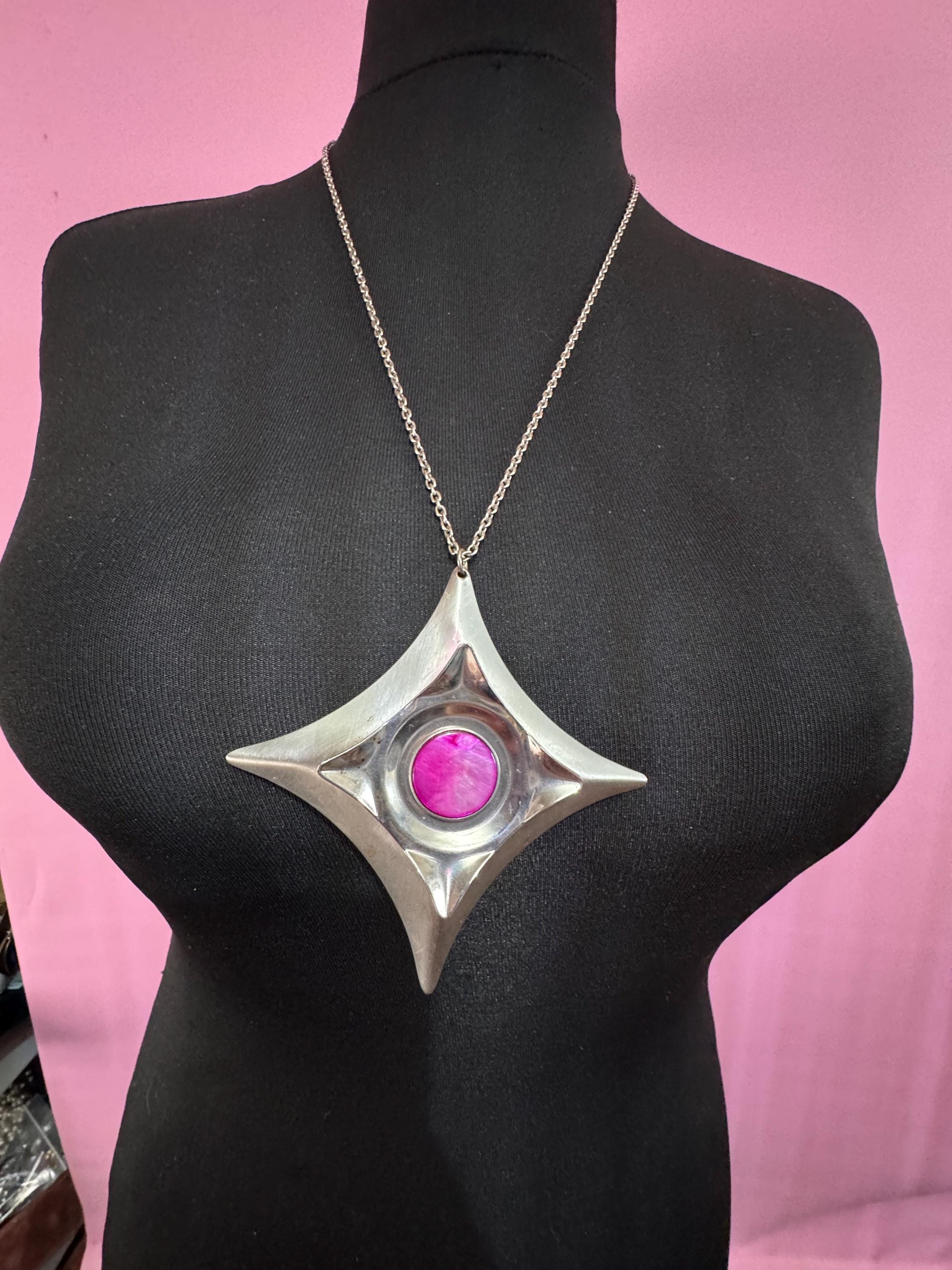 Oversized stainless steel star pendant necklace, bright pink shell cabochon Vintage 1970s