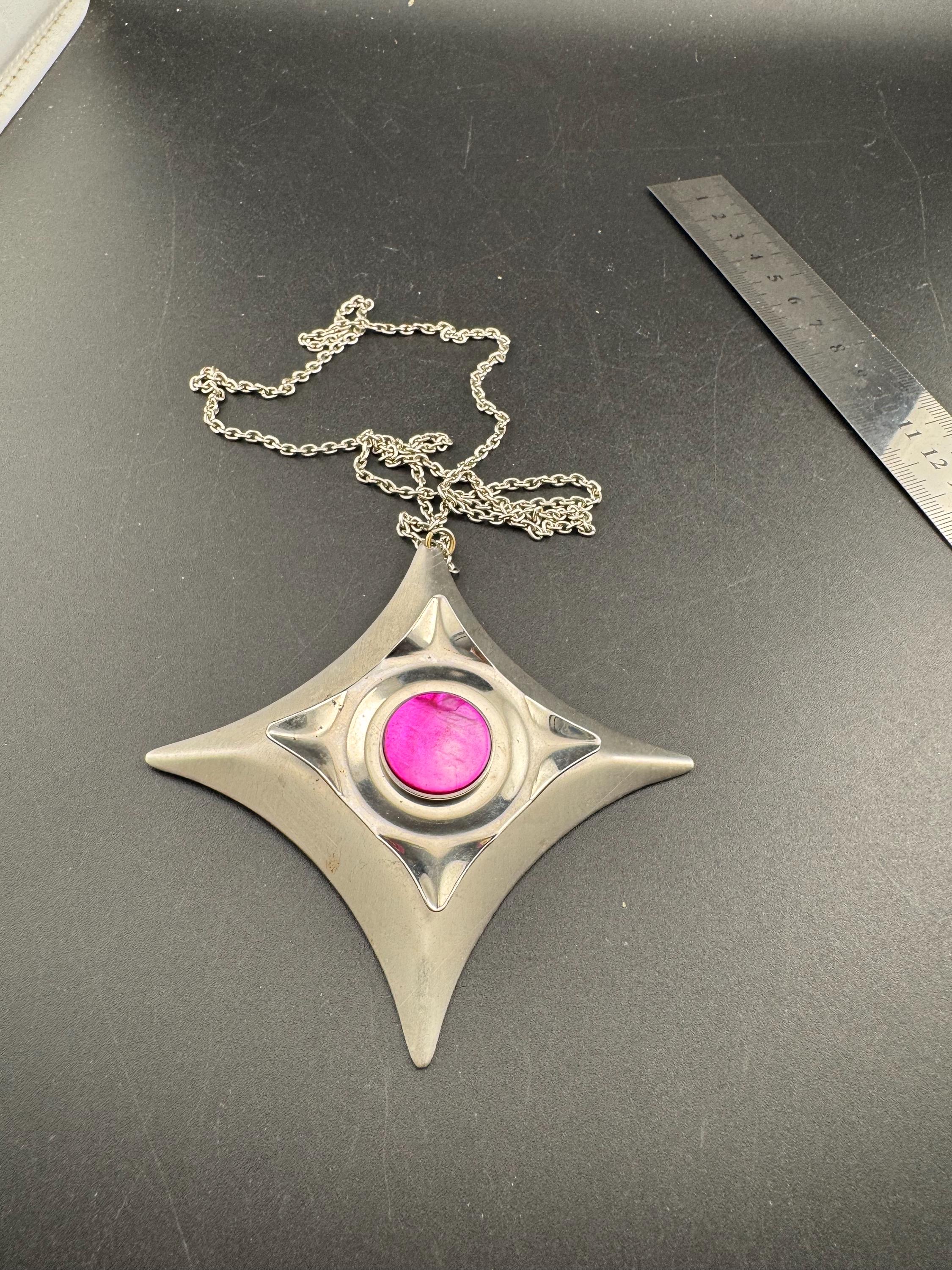 Oversized stainless steel star pendant necklace, bright pink shell cabochon Vintage 1970s