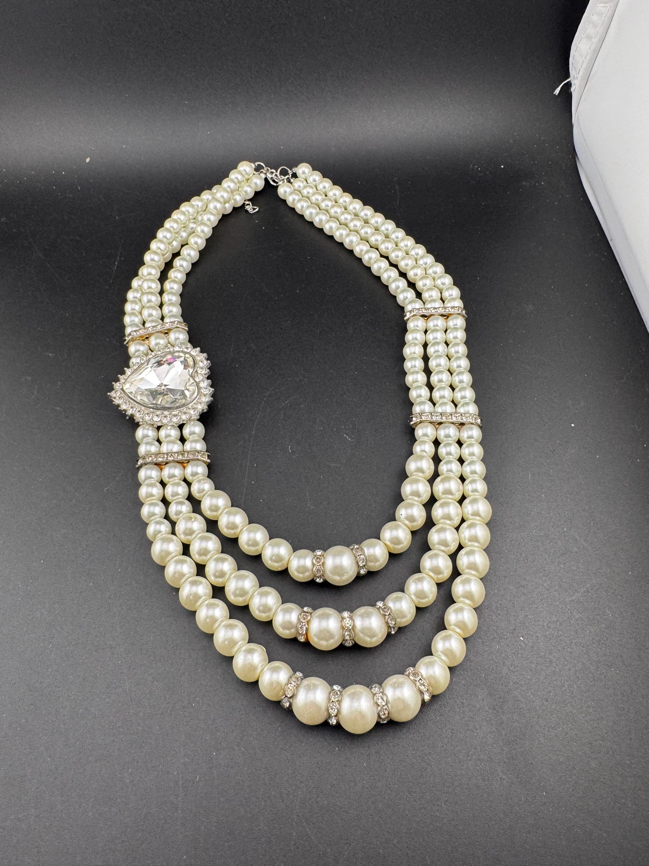 Vintage Triple Strand Pearl Choker Necklace: Diamante heart Clasp, Party Jewellery