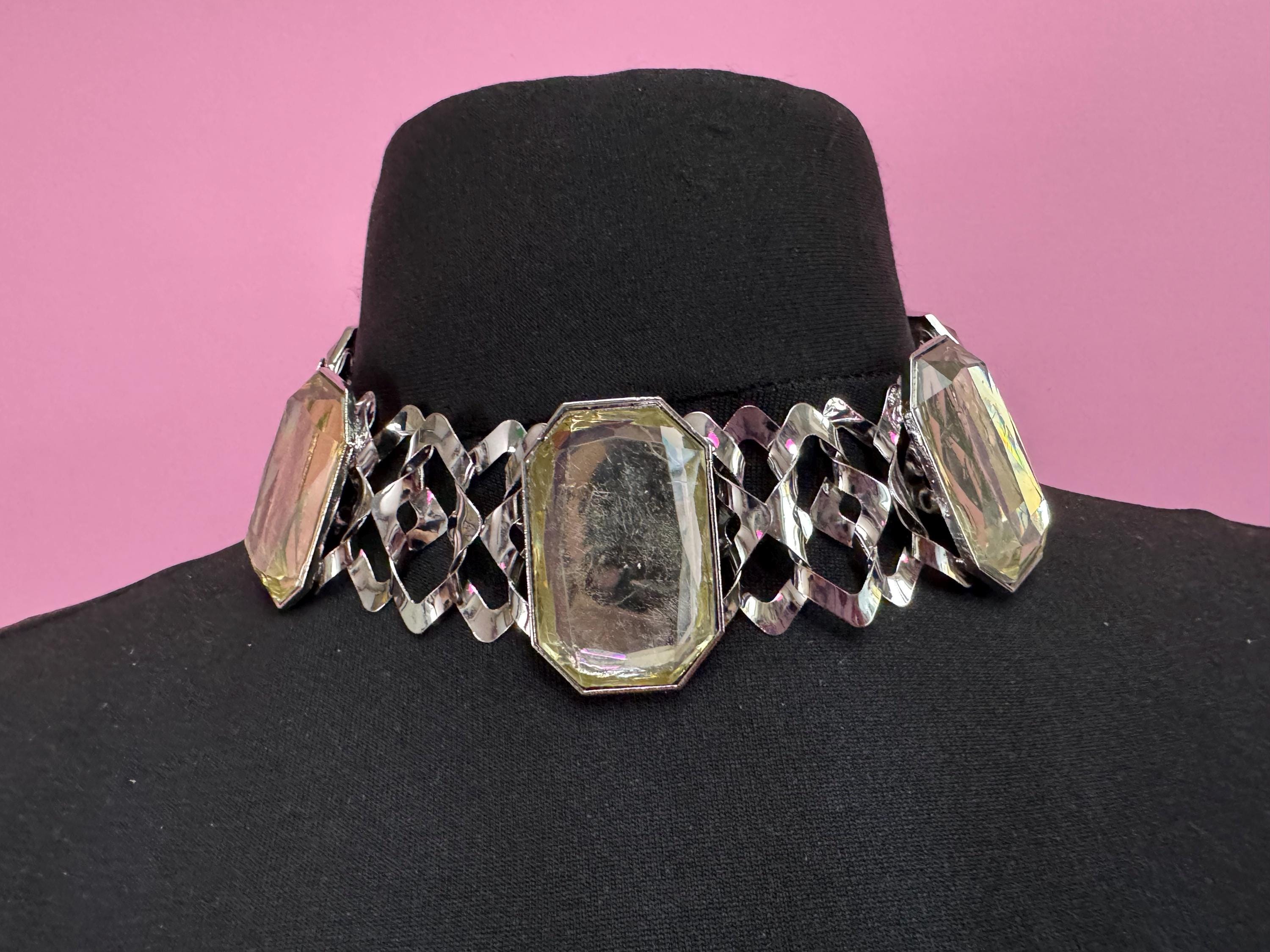 Retro lemon yellow Diamanté panel link metal choker, silver tone chunky necklace