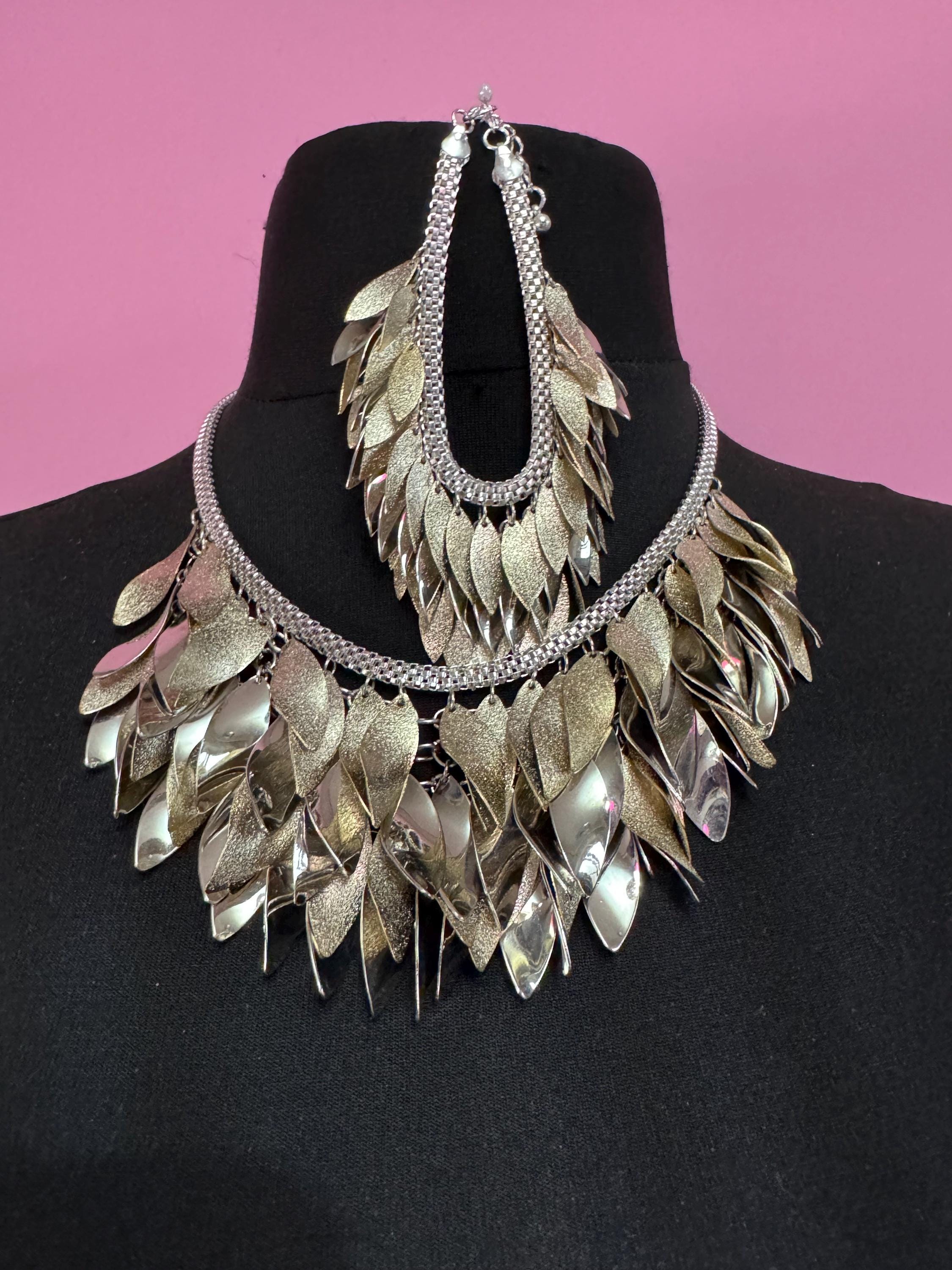 Retro silver tone choker necklace and matching bracelets leaf dangly jewellery set