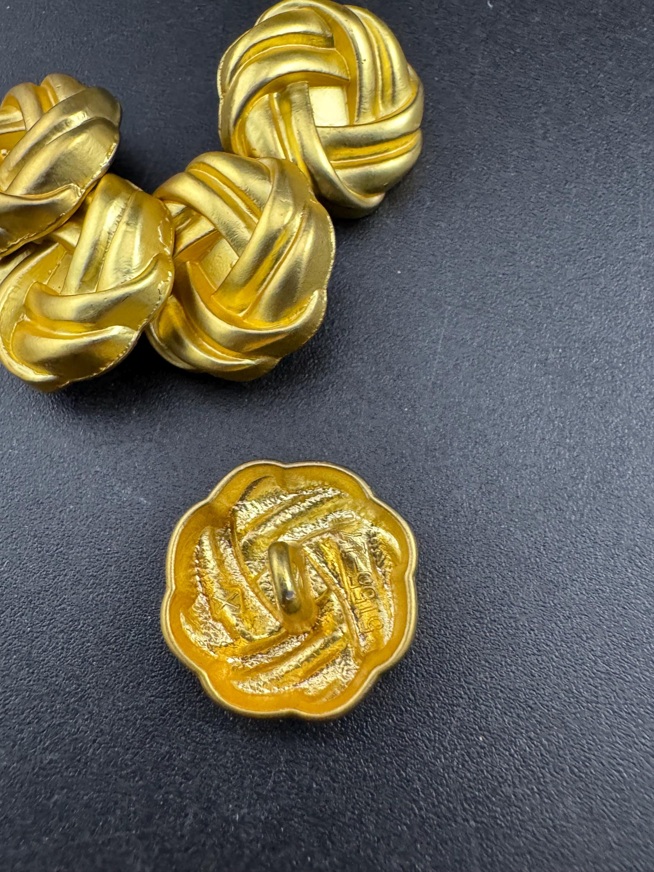 18mm Matt gold knot buttons ( set of 5), metal shank