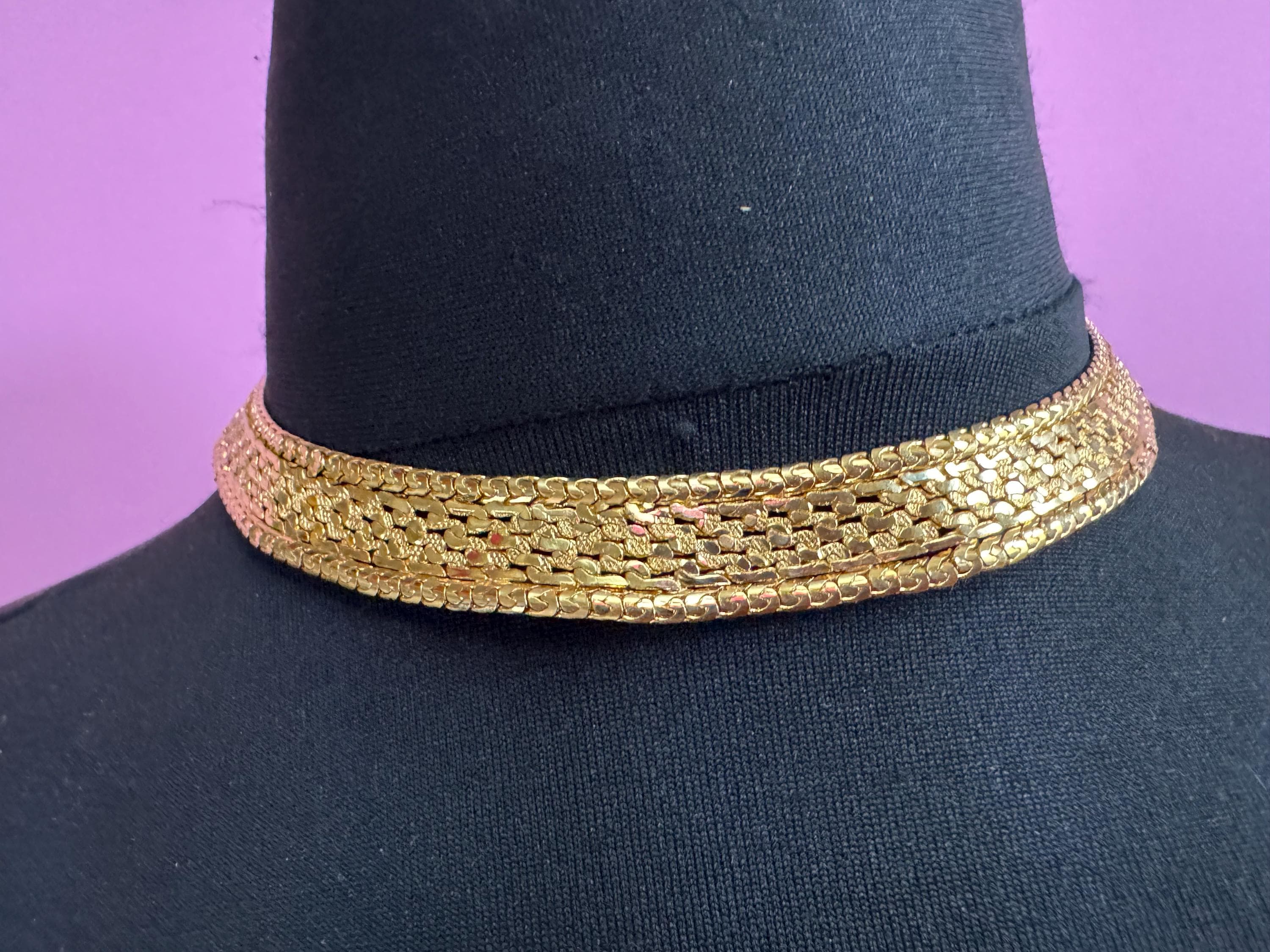 Wide gold mesh choker, vintage necklace 1970s