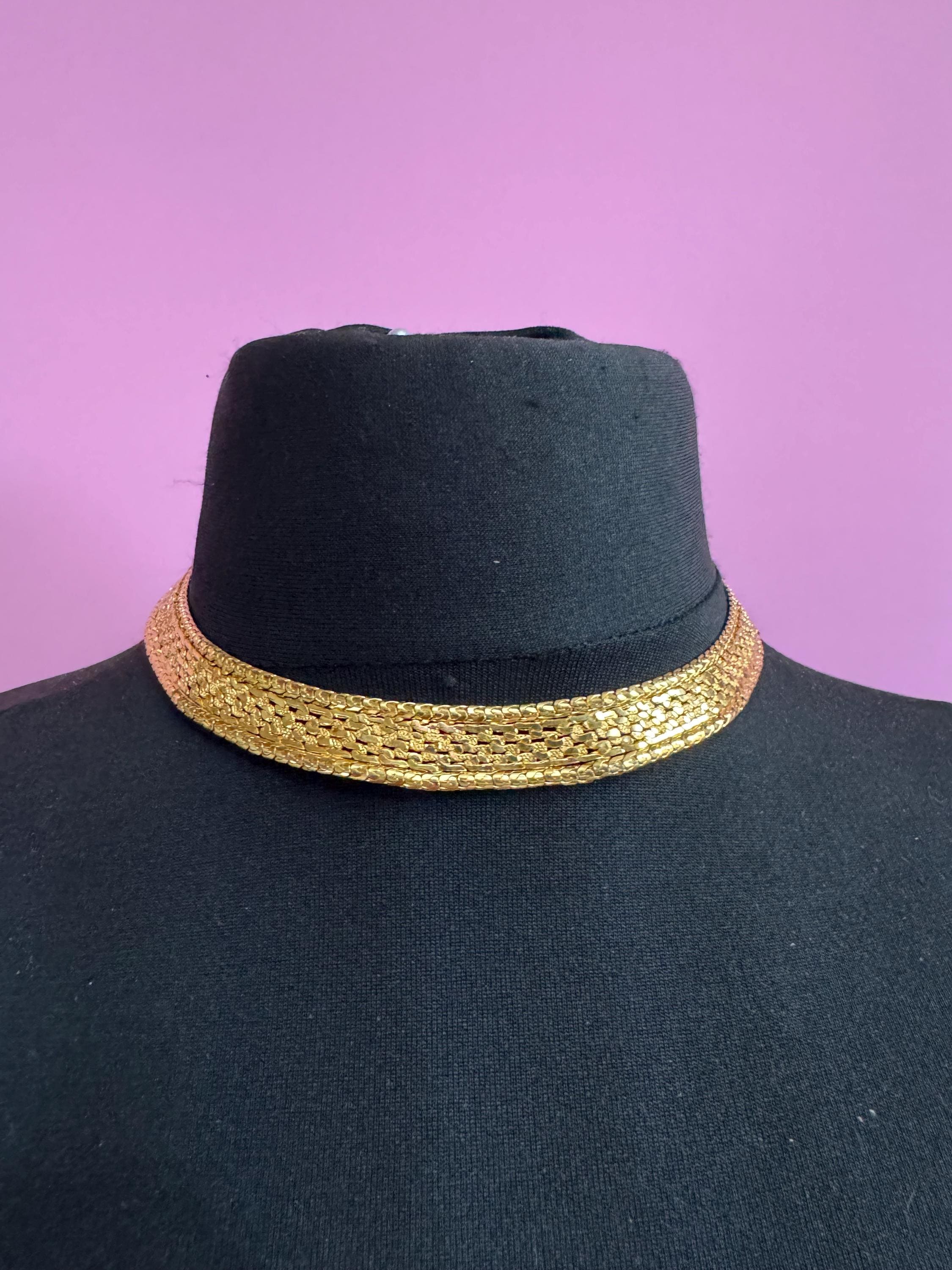 Wide gold mesh choker, vintage necklace 1970s