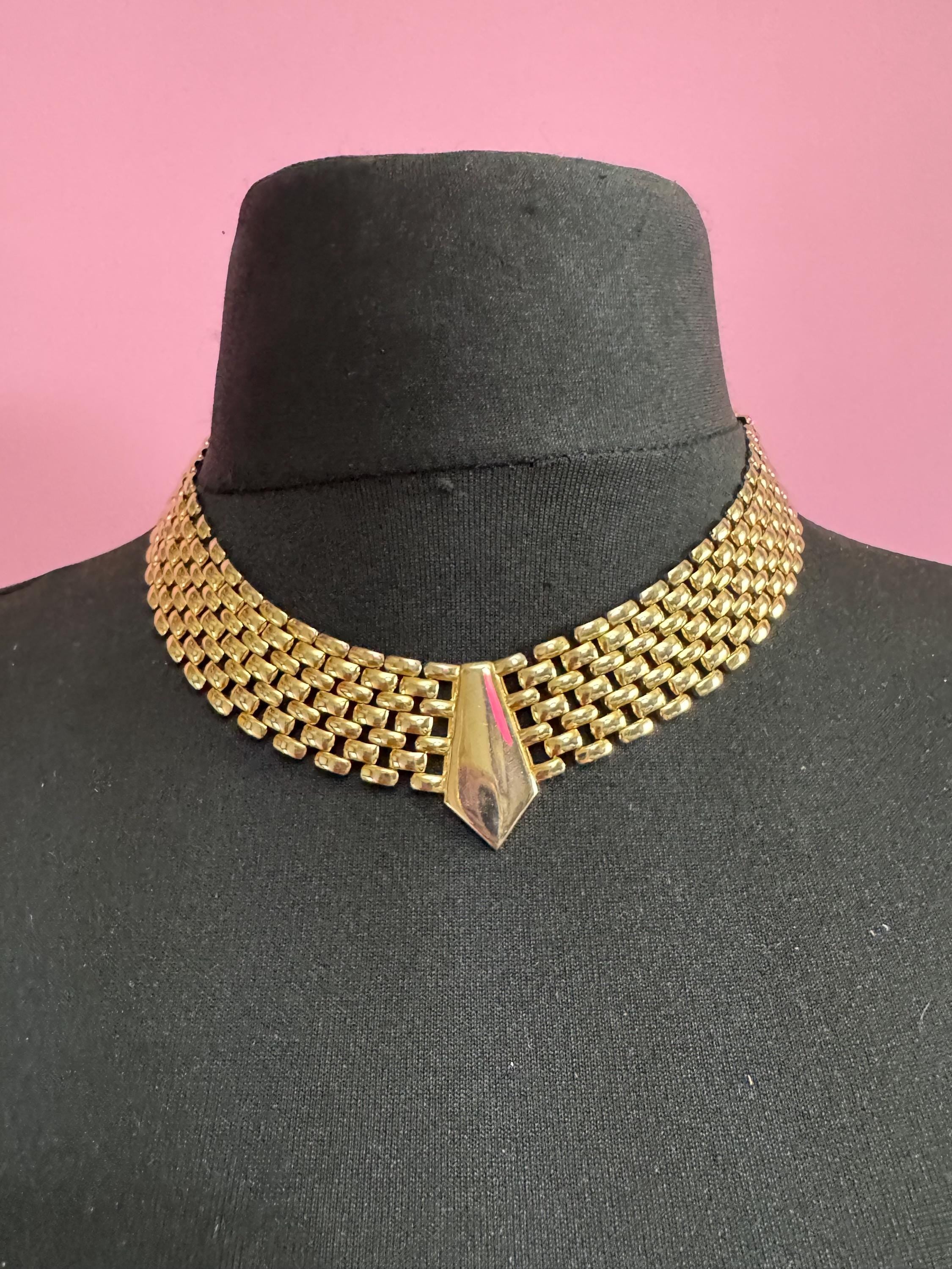 Retro 1980s wide brick panther link gold tone choker necklace 45cm