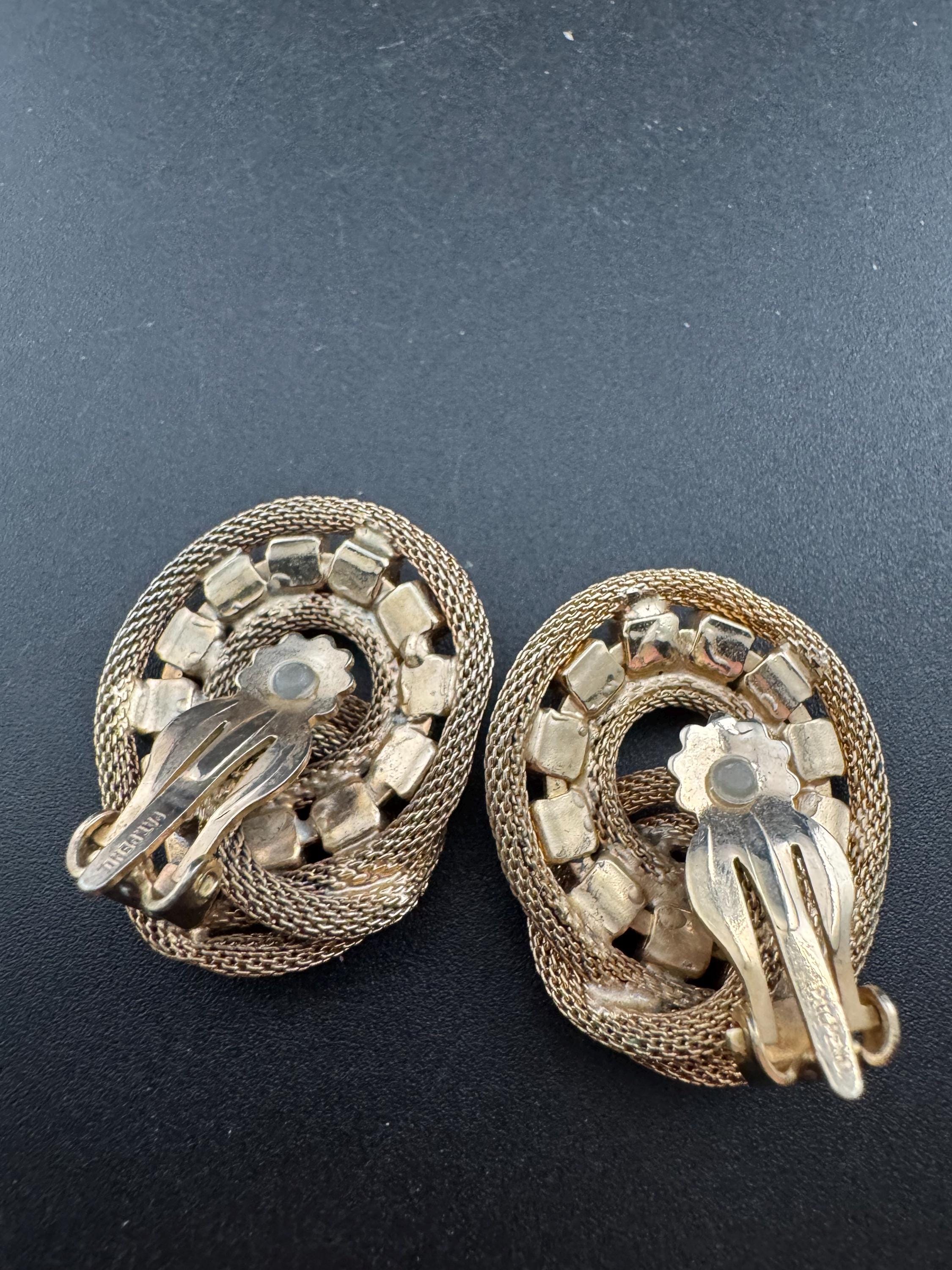 Vintage 1960s brown cognac glass gold tone round mesh clip On Earrings