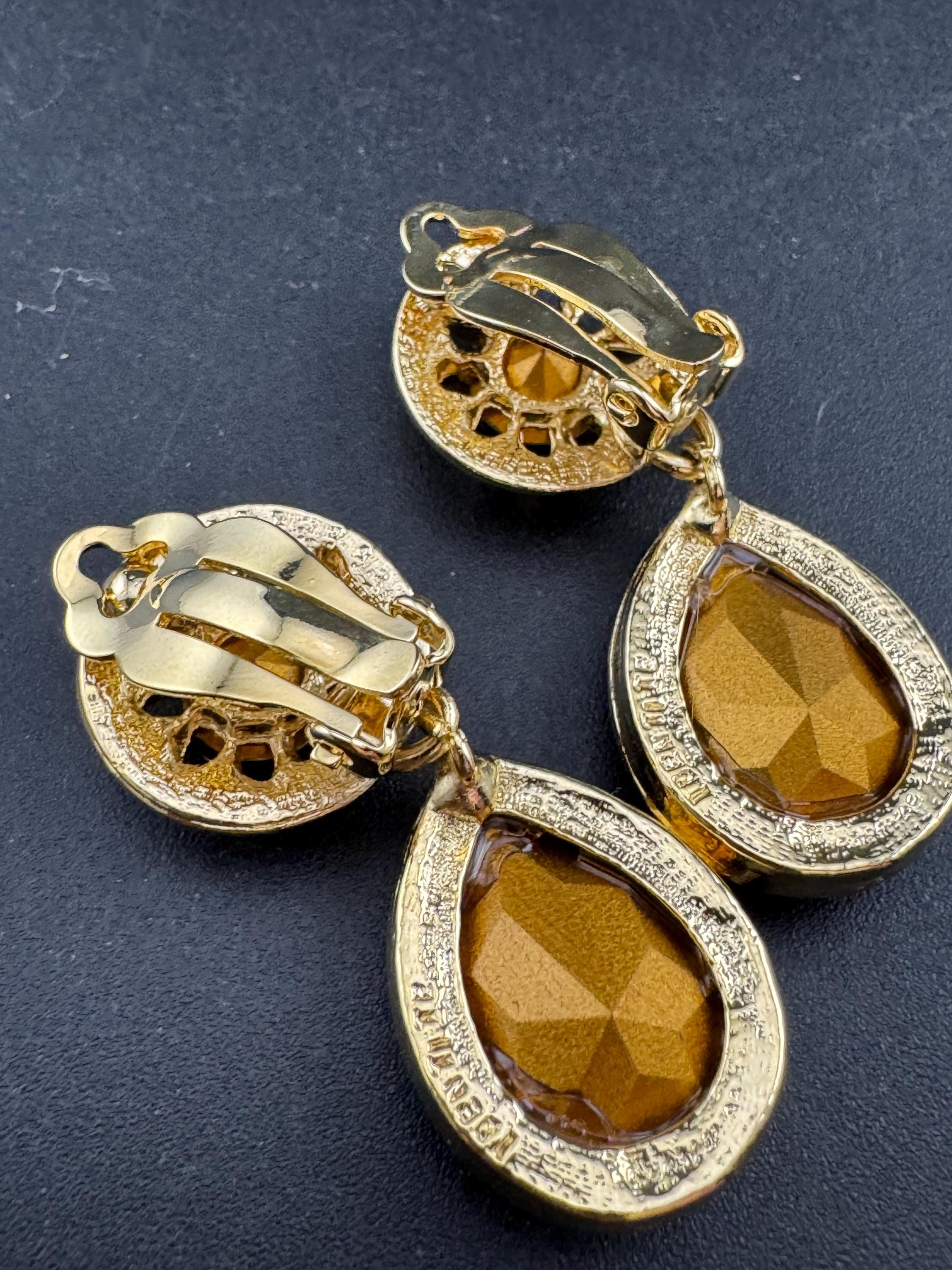 Red ruby teardrop Crystal clip on dangly Earrings: Swarovski, Gold Tone, 1980s Stock