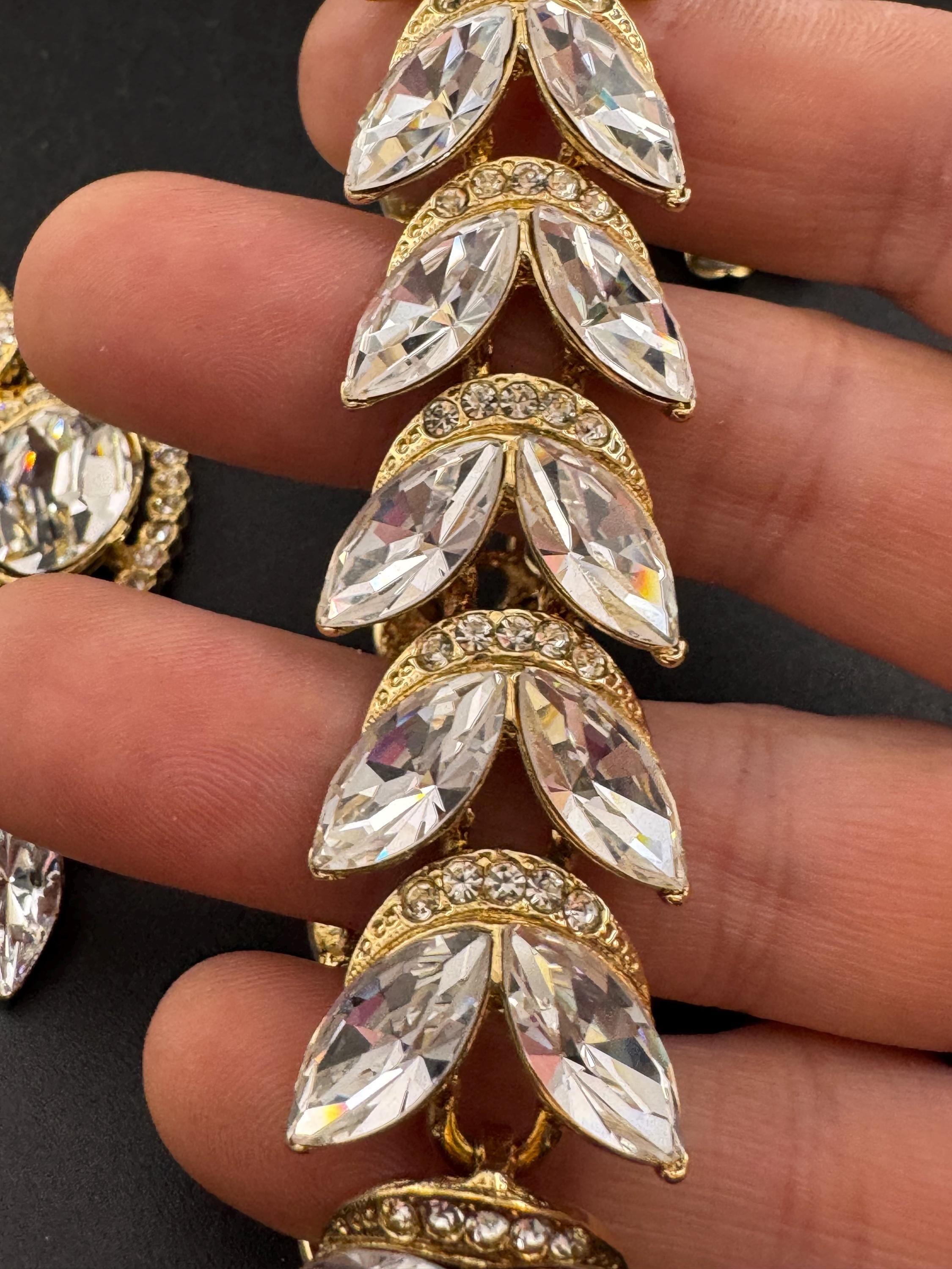 Vintage clear Swarovski crystal jewellery set, necklace,bracelet and clip on earrings, statement jewelry