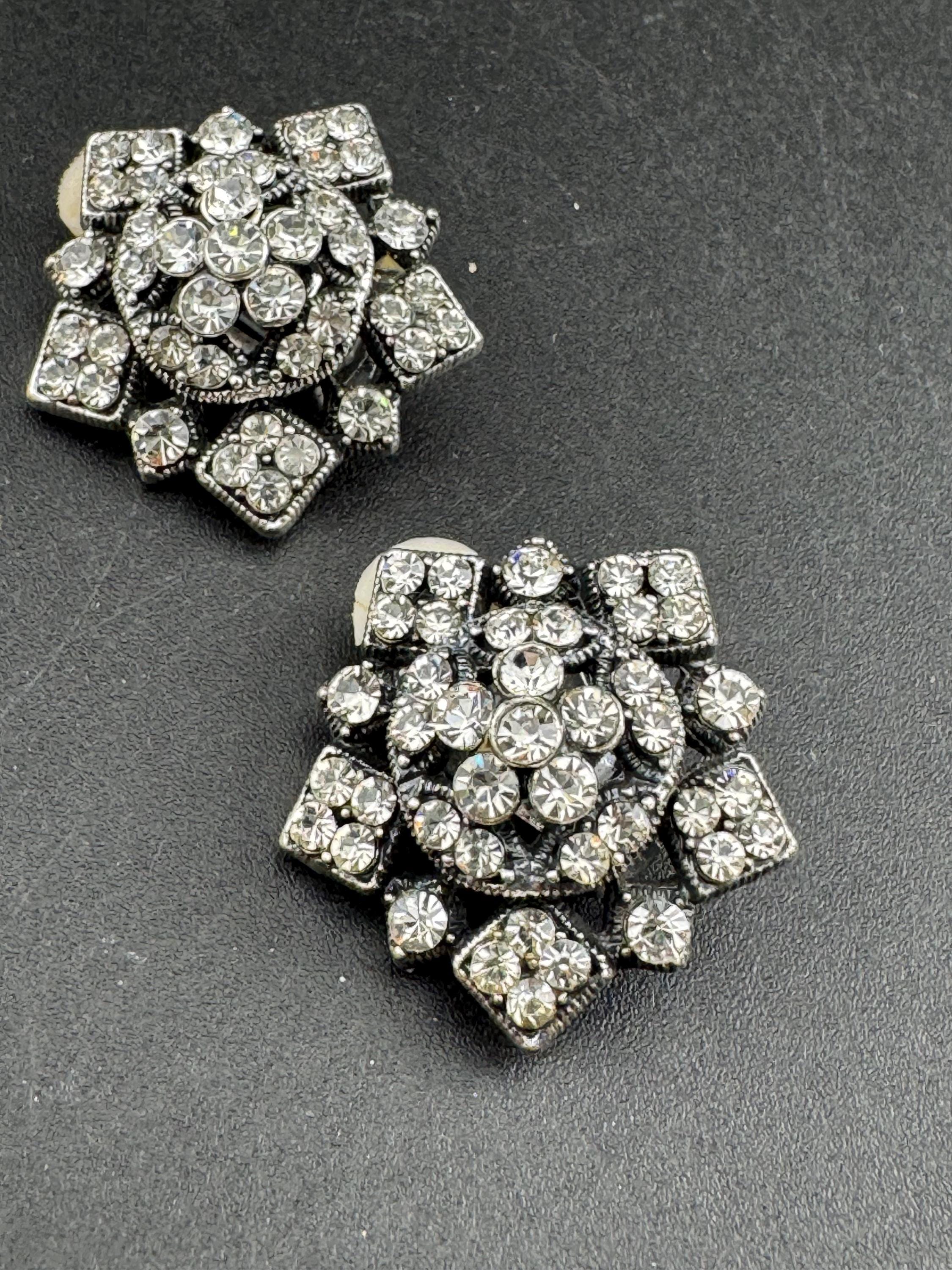 oversized vintage clear crystal Rhinestone star Clip On Earrings, dark silver tone studs