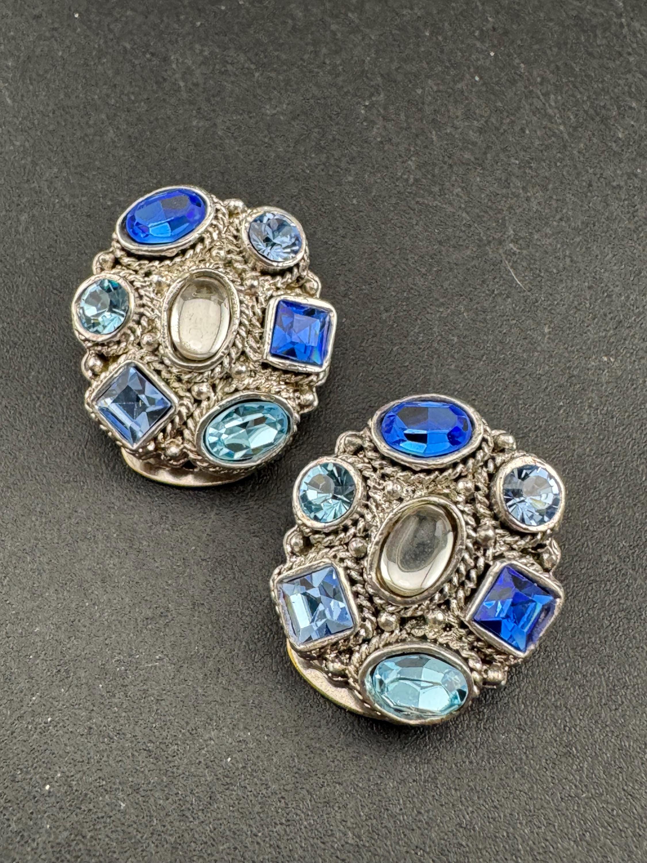 Signed UNE LIGNE Paris silver sapphire cabochon clip on earrings