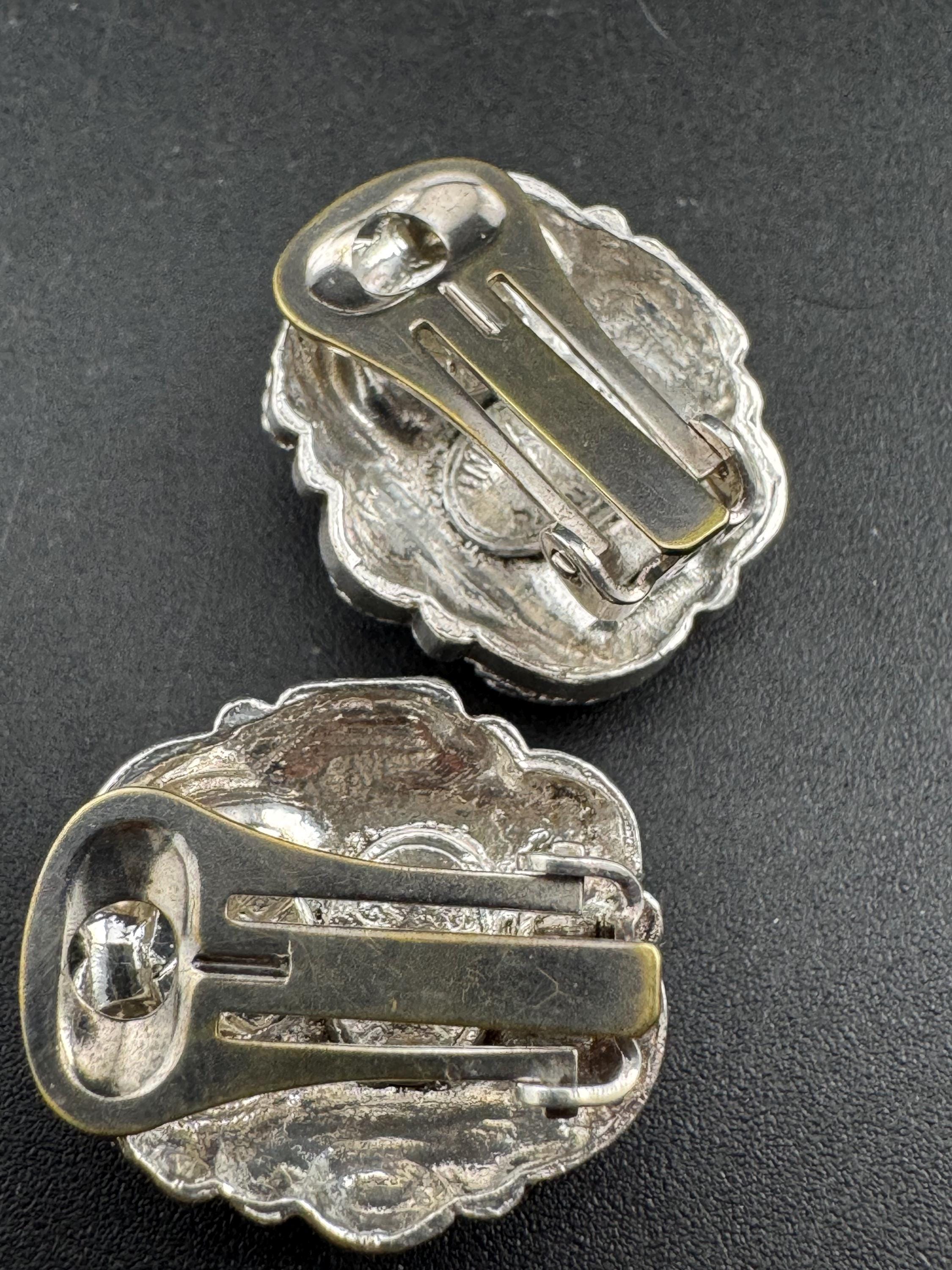 Signed UNE LIGNE Paris silver sapphire cabochon clip on earrings