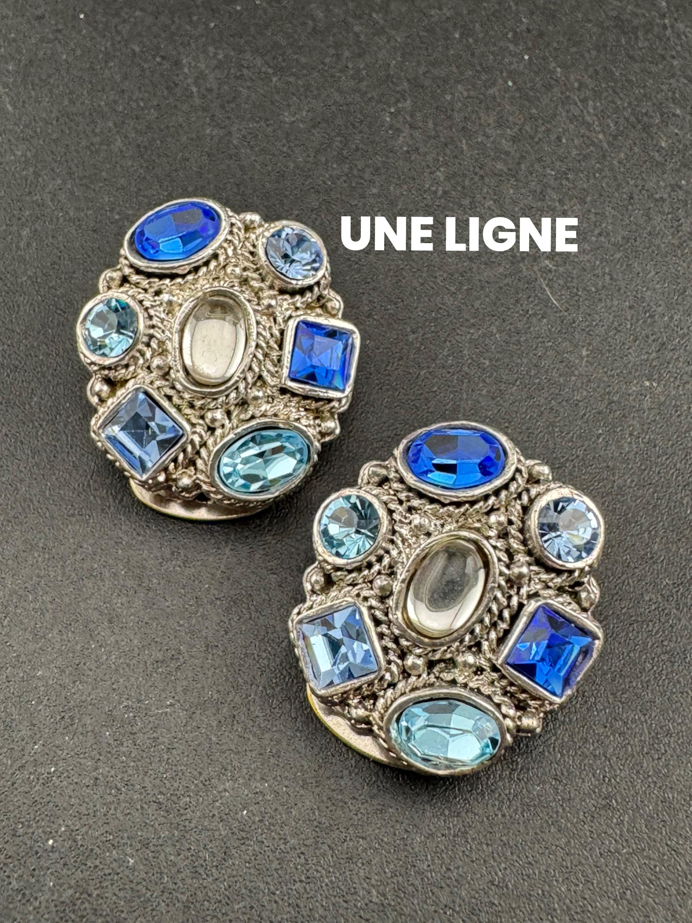 Signed UNE LIGNE Paris silver sapphire cabochon clip on earrings
