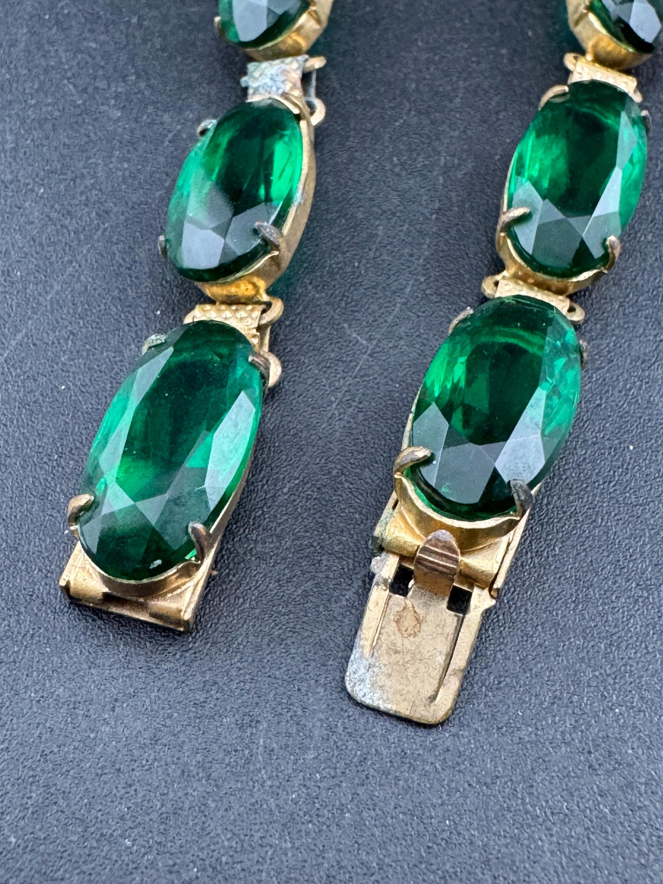 Vintage emerald green glass diamanté rhinestone cocktail bracelet, gold tone