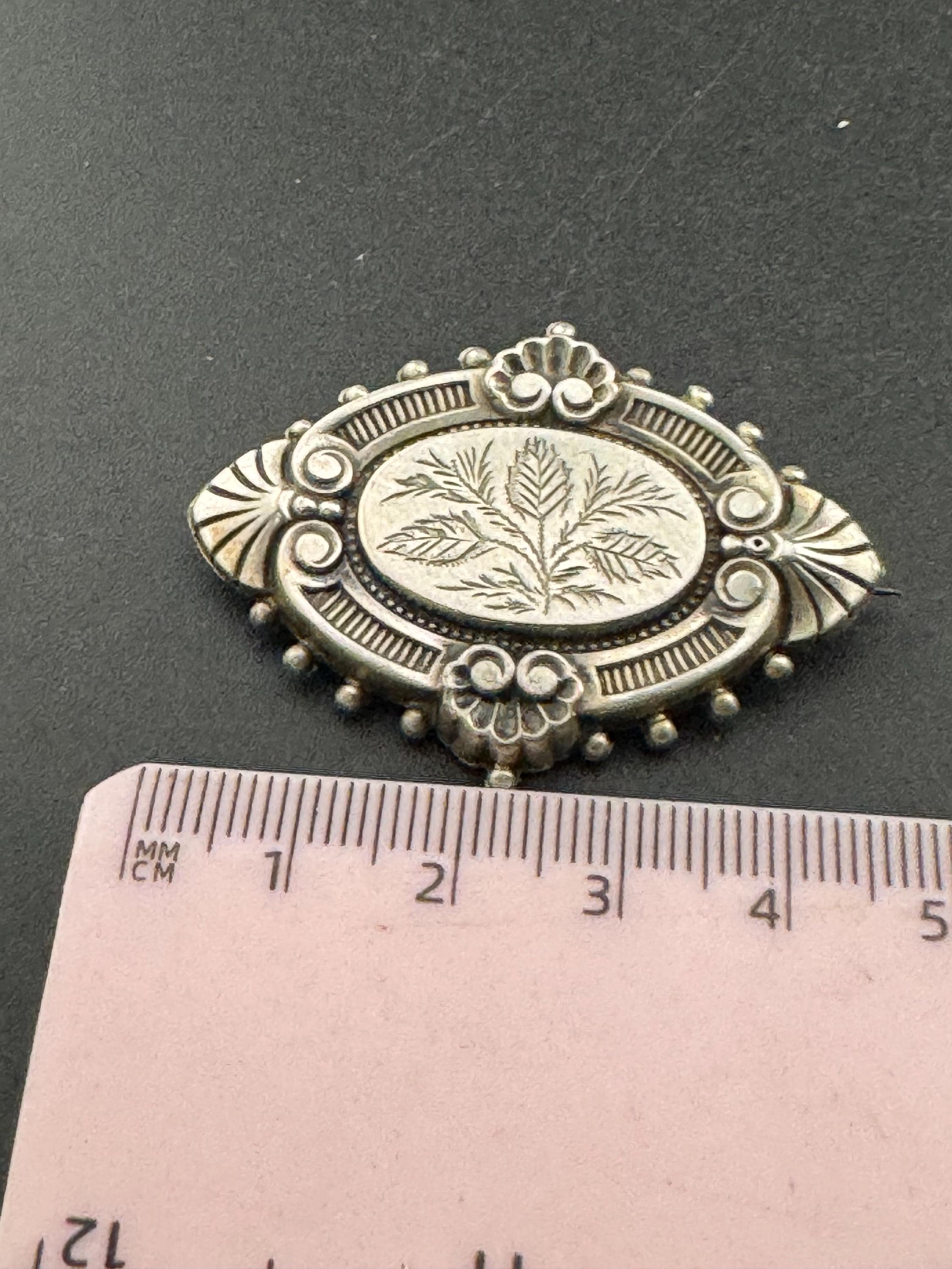 Victorian white metal oval etched mourning brooch, aesthetic period