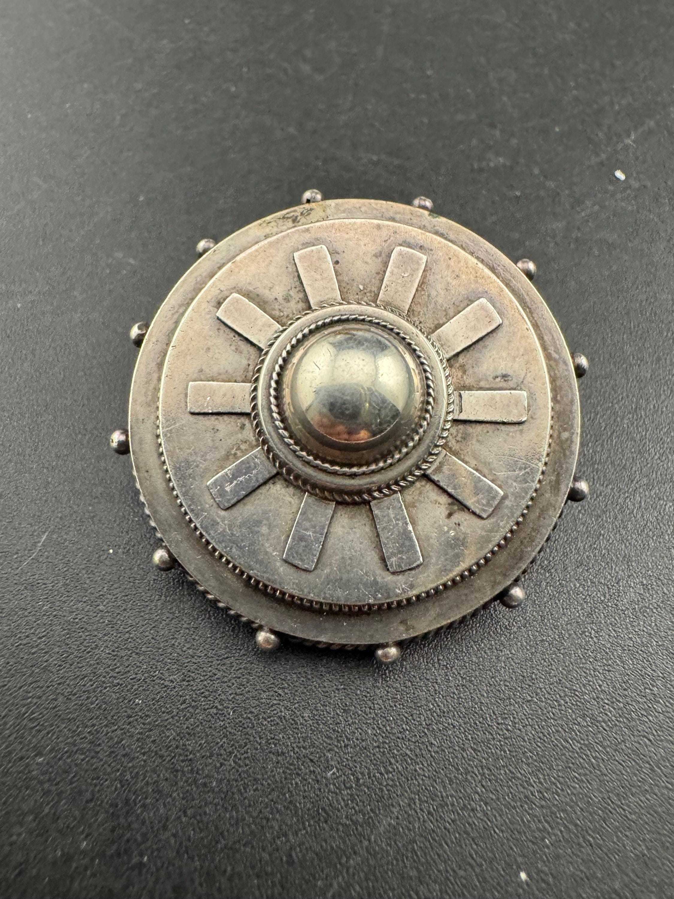 Victorian silver round bullseye mourning brooch, fully tested